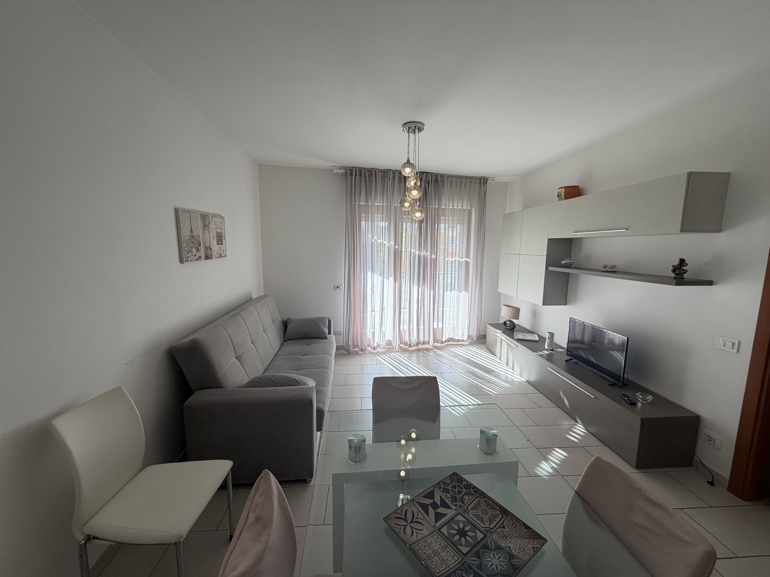 Trilocale vista mare in via po 4, Nettuno