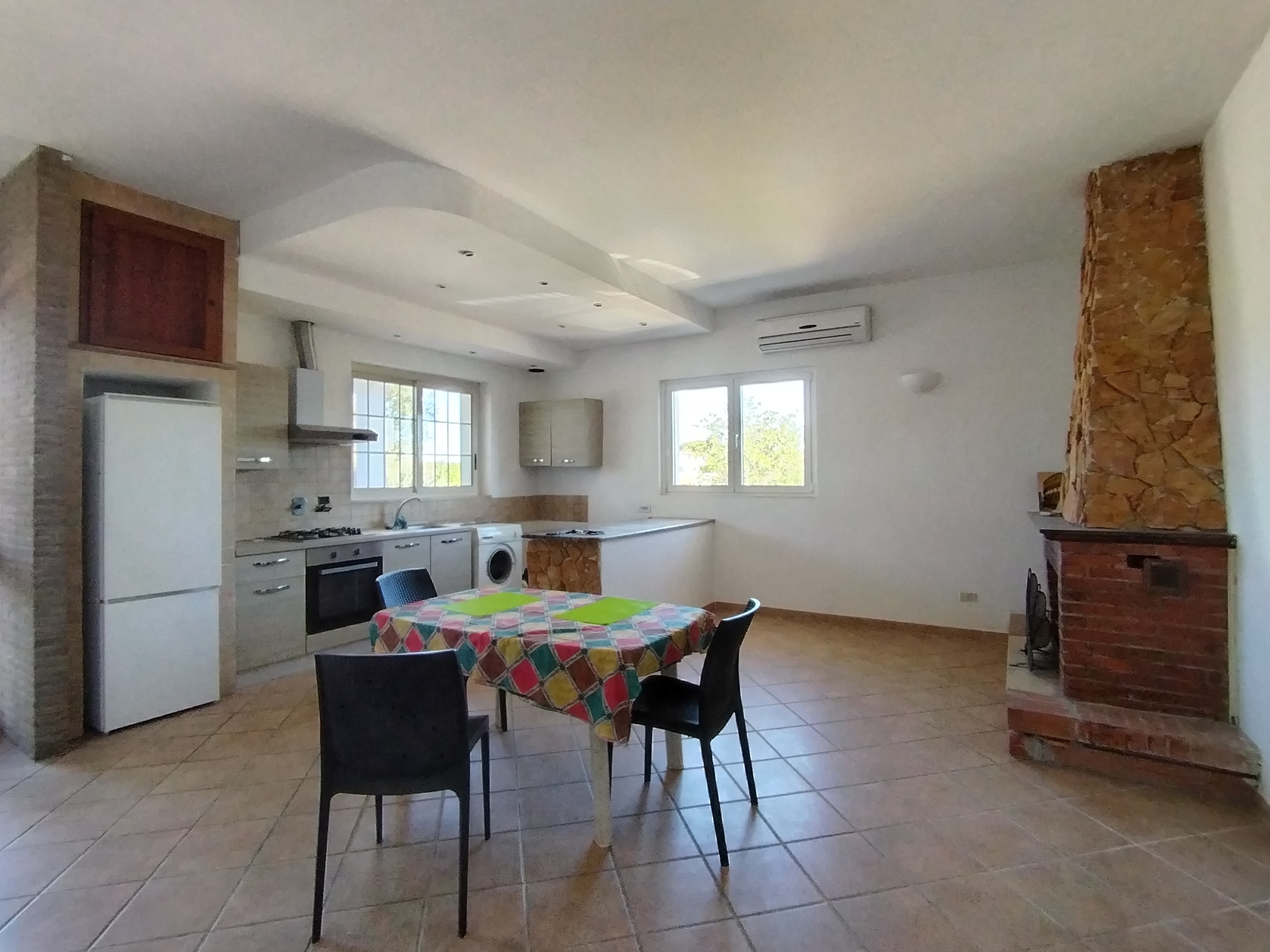 Casa indipendente con giardino in via mentana 9, Nettuno