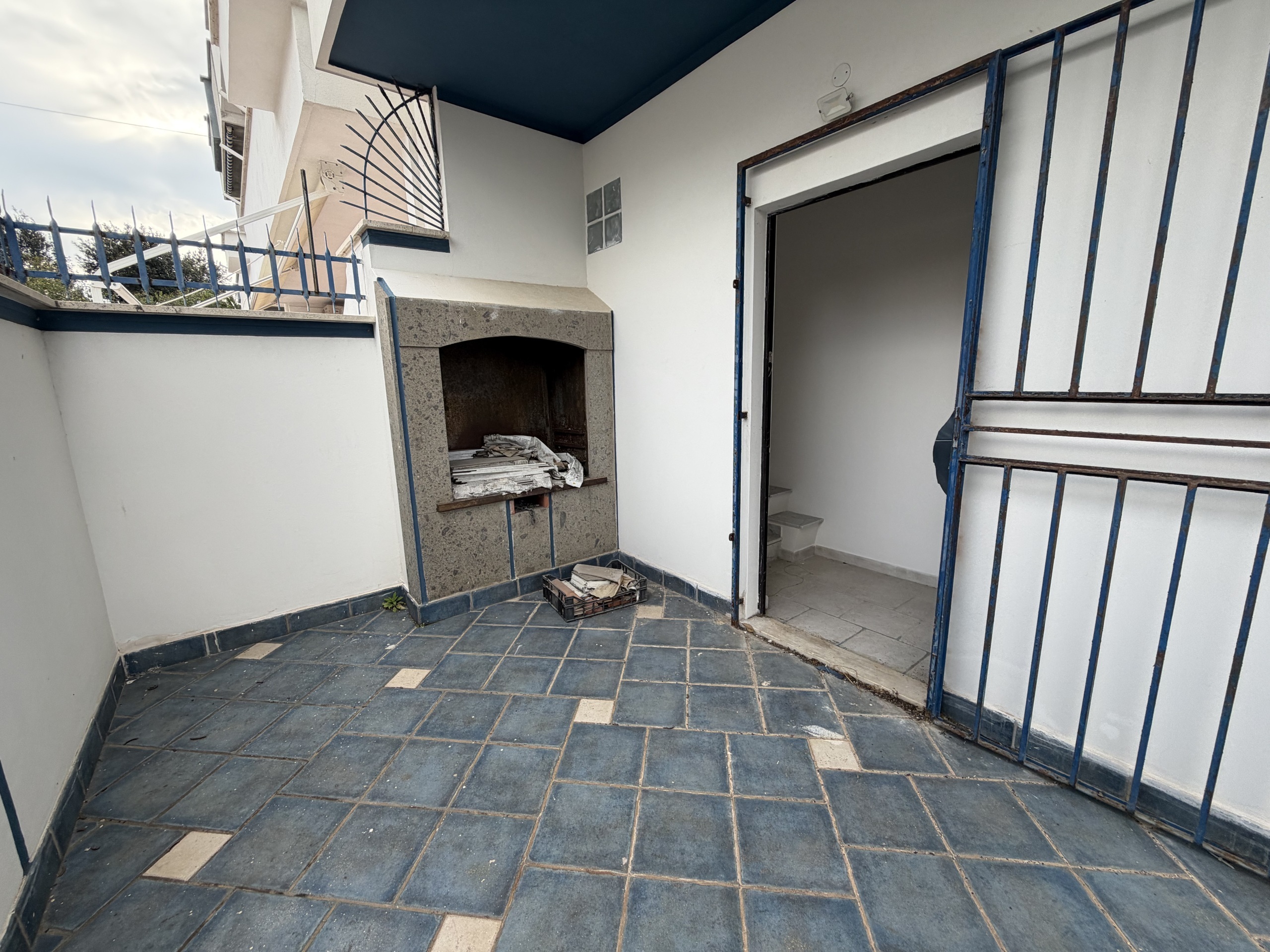 Casa indipendente ristrutturata in viale stella marina 127b, Anzio