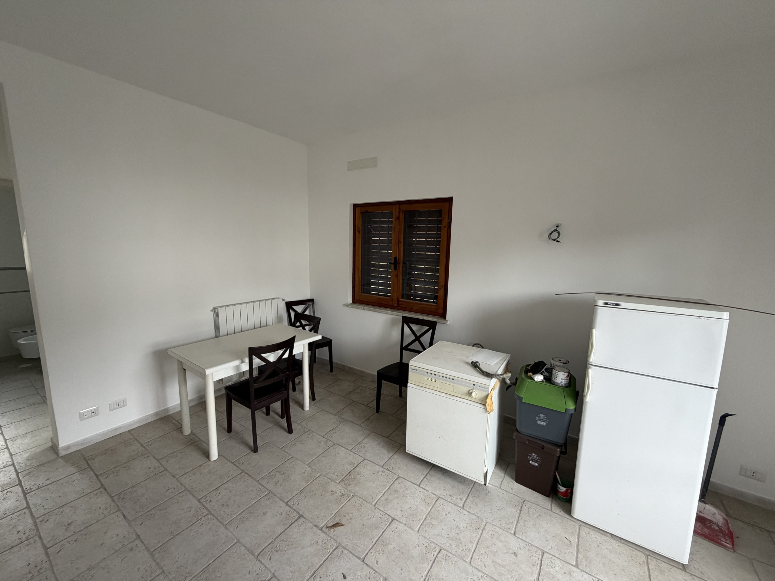 Casa indipendente ristrutturata in viale stella marina 127b, Anzio