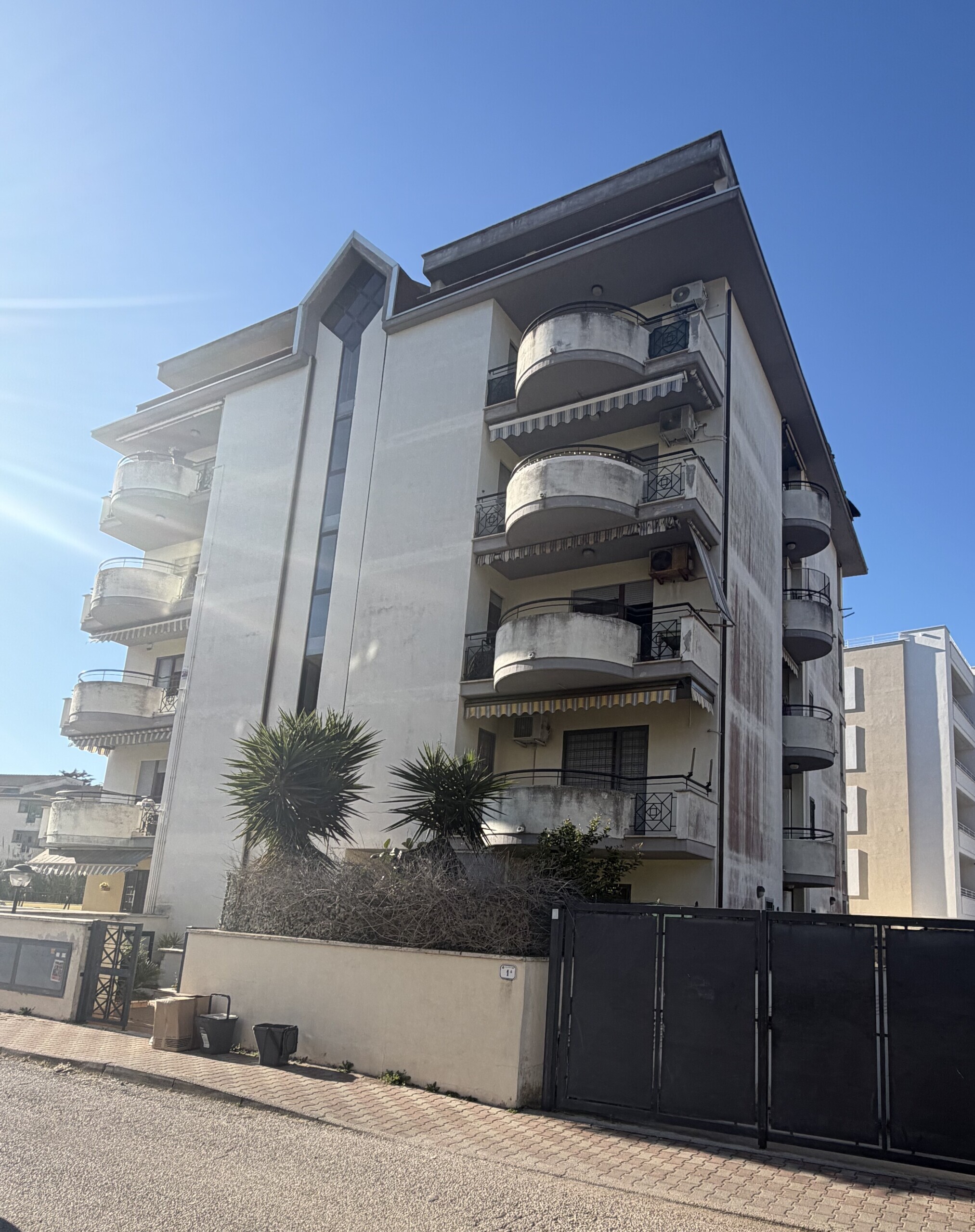 Trilocale con giardino in via cannucciari 1, Nettuno