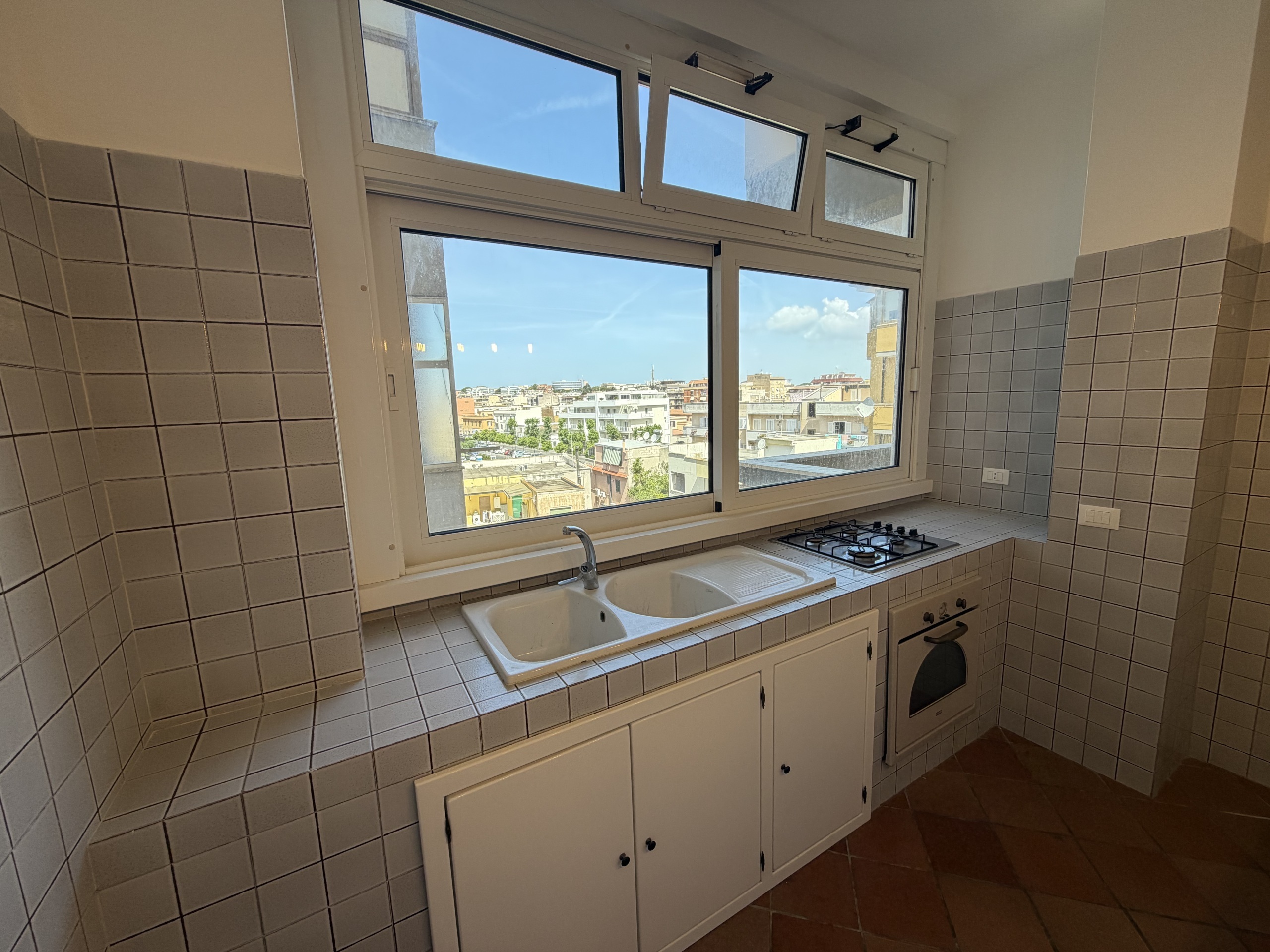 Quadrilocale in vendita in via napoli 29, Nettuno