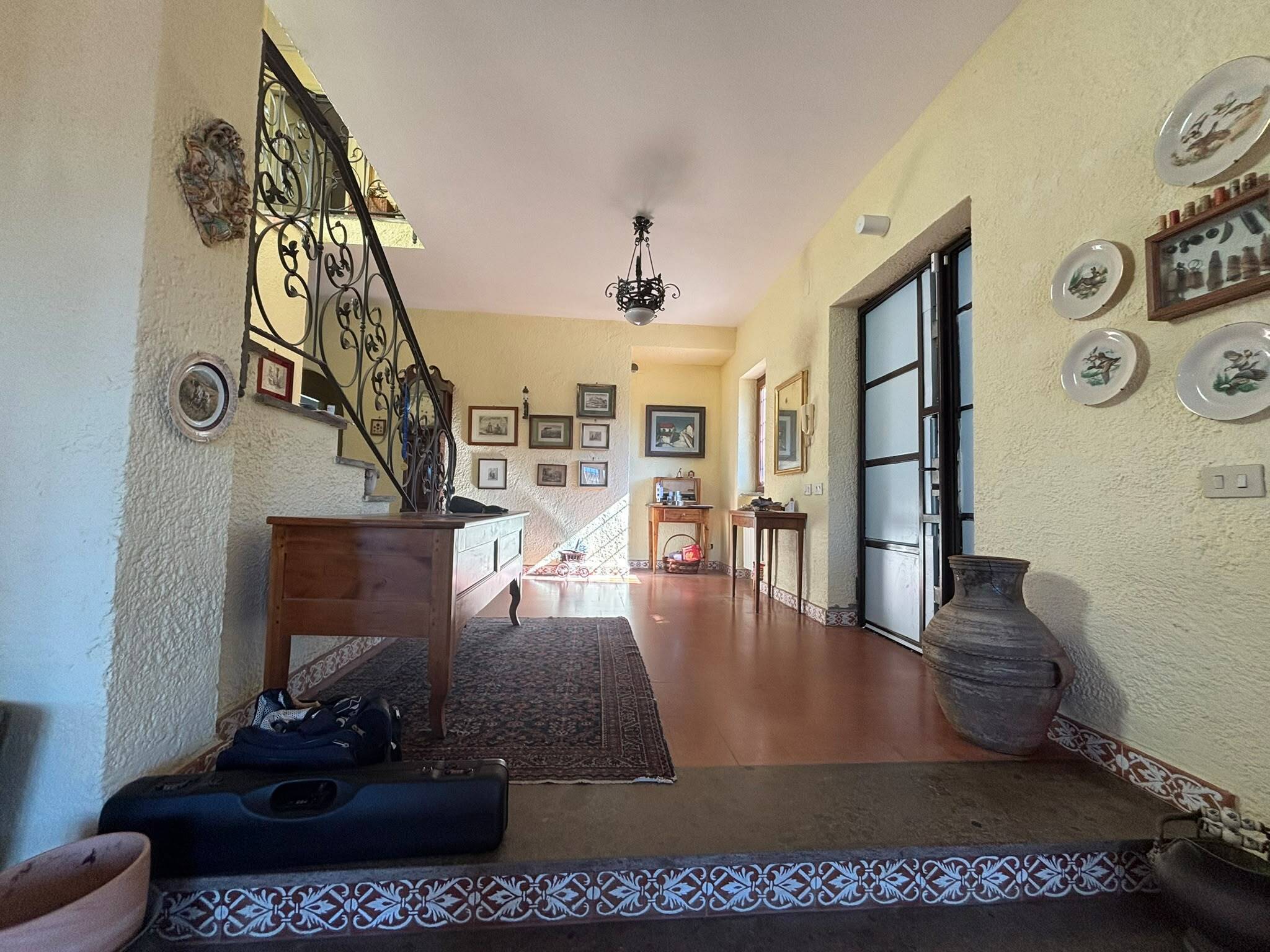 Villa con giardino in viale roma 33b, Anzio