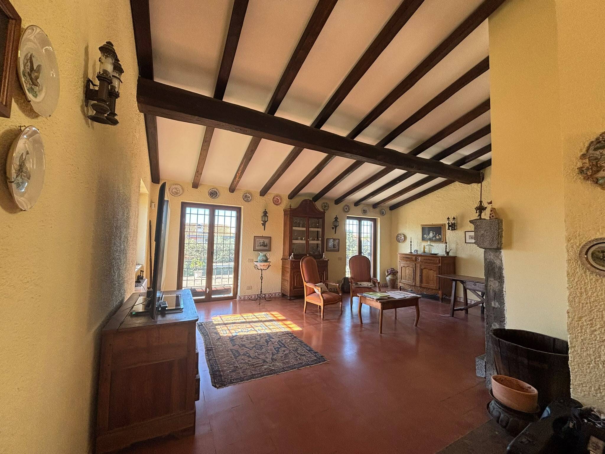Villa con giardino in viale roma 33b, Anzio