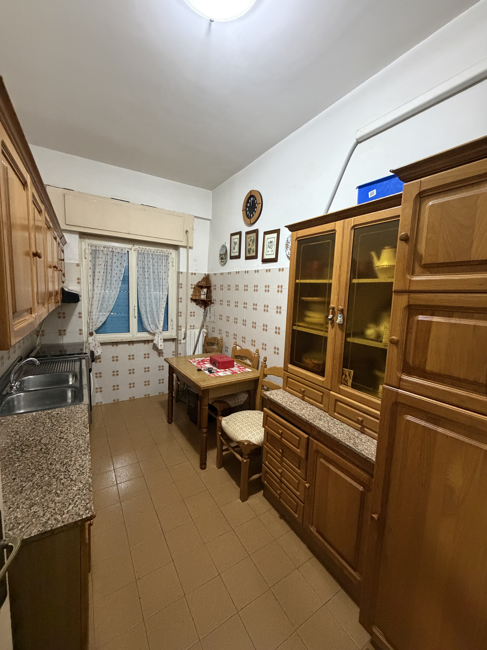 Bilocale da ristrutturare in via veneto 2, Anzio