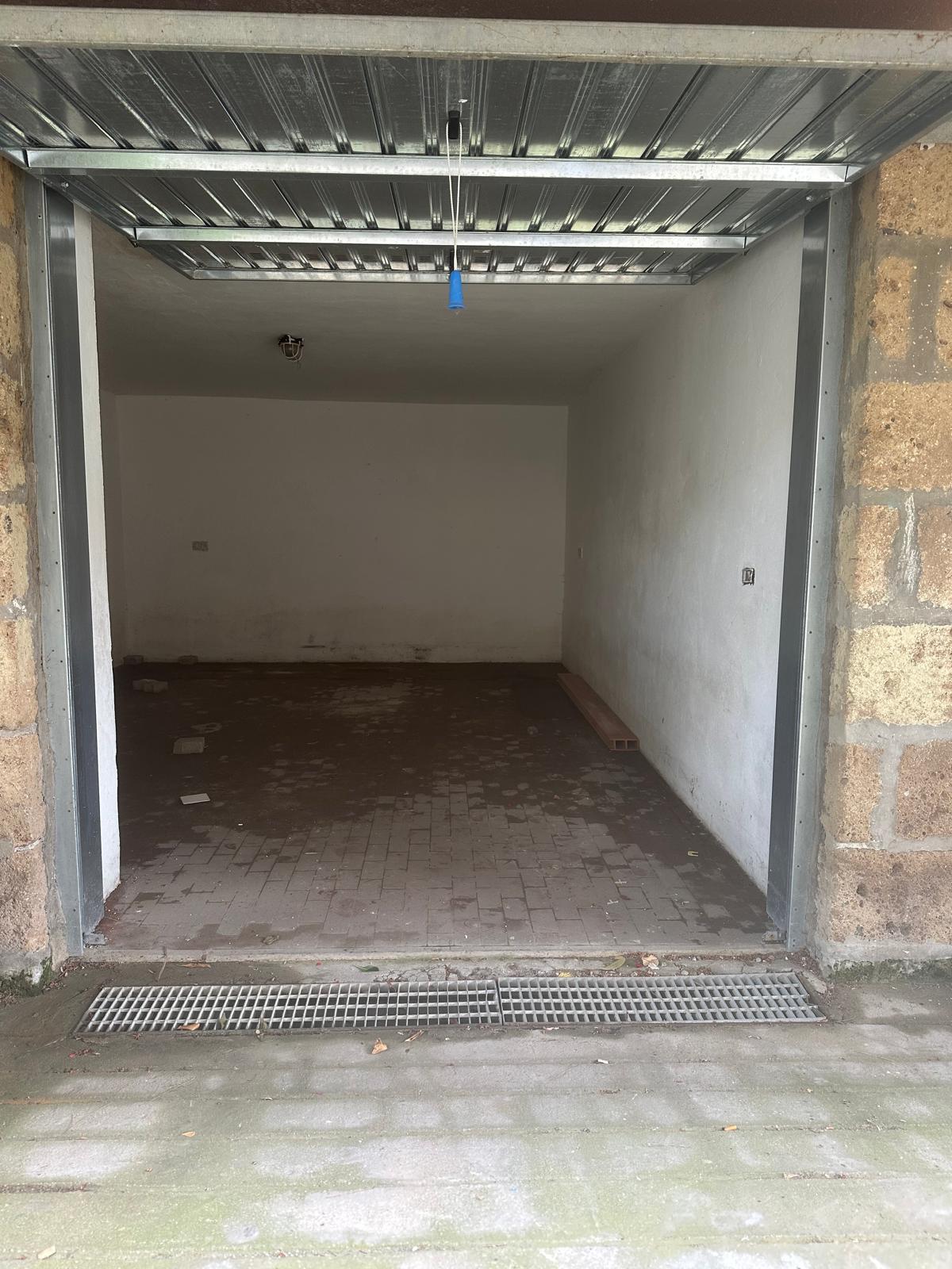 Posto auto coperto in affitto a Francavilla al Mare