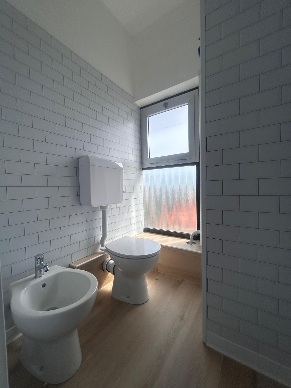 Locale commerciale in affitto in viale maiella 23/a, Francavilla al Mare