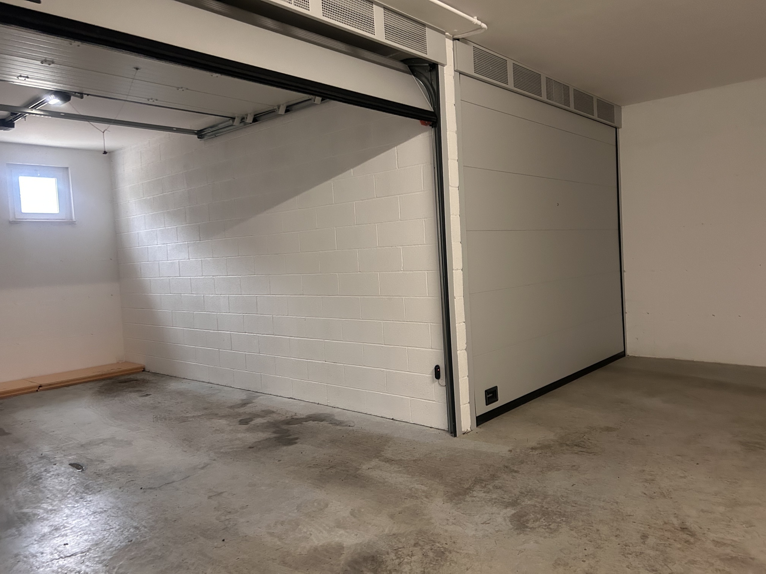 Posto auto coperto nuovo in via adriatica sud, Pescara