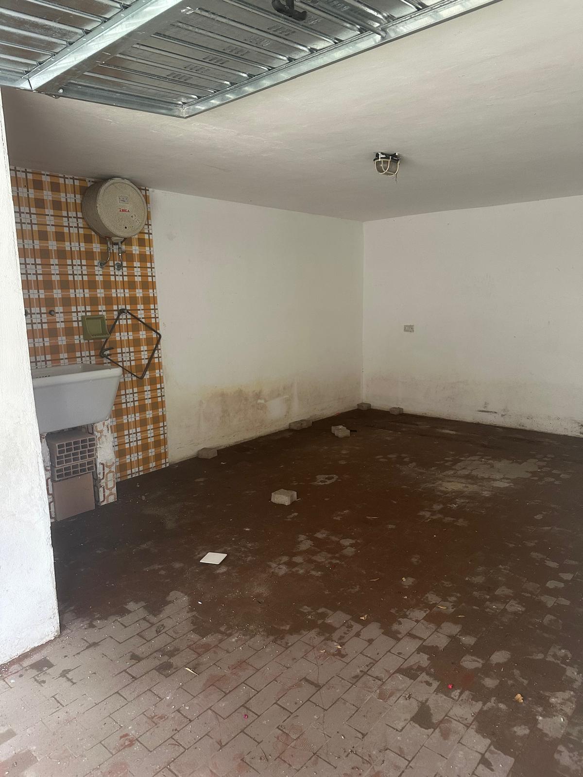 Posto auto coperto in affitto a Francavilla al Mare