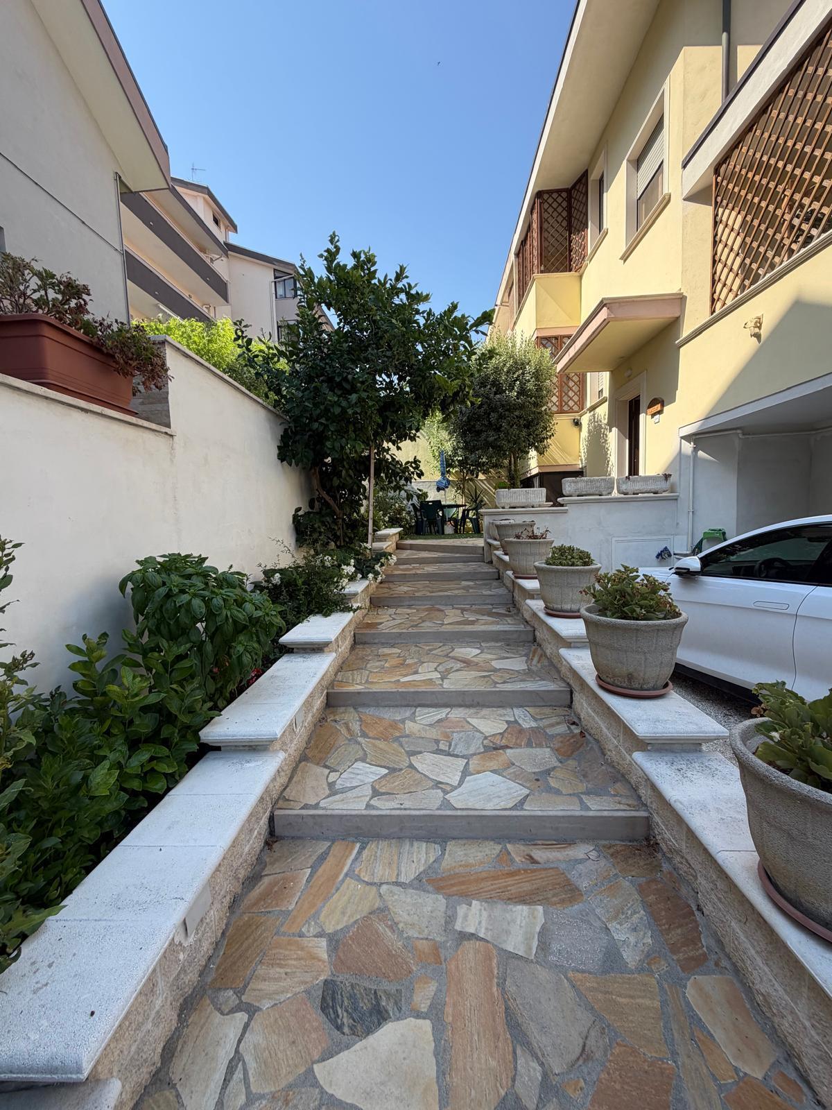 Casa indipendente con giardino a Francavilla al Mare