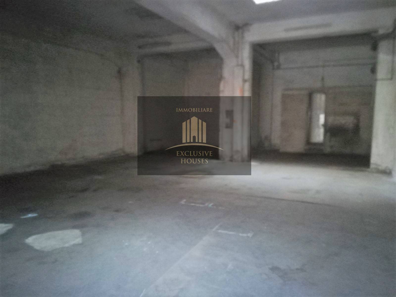 Negozio in affitto a Messina, Centro