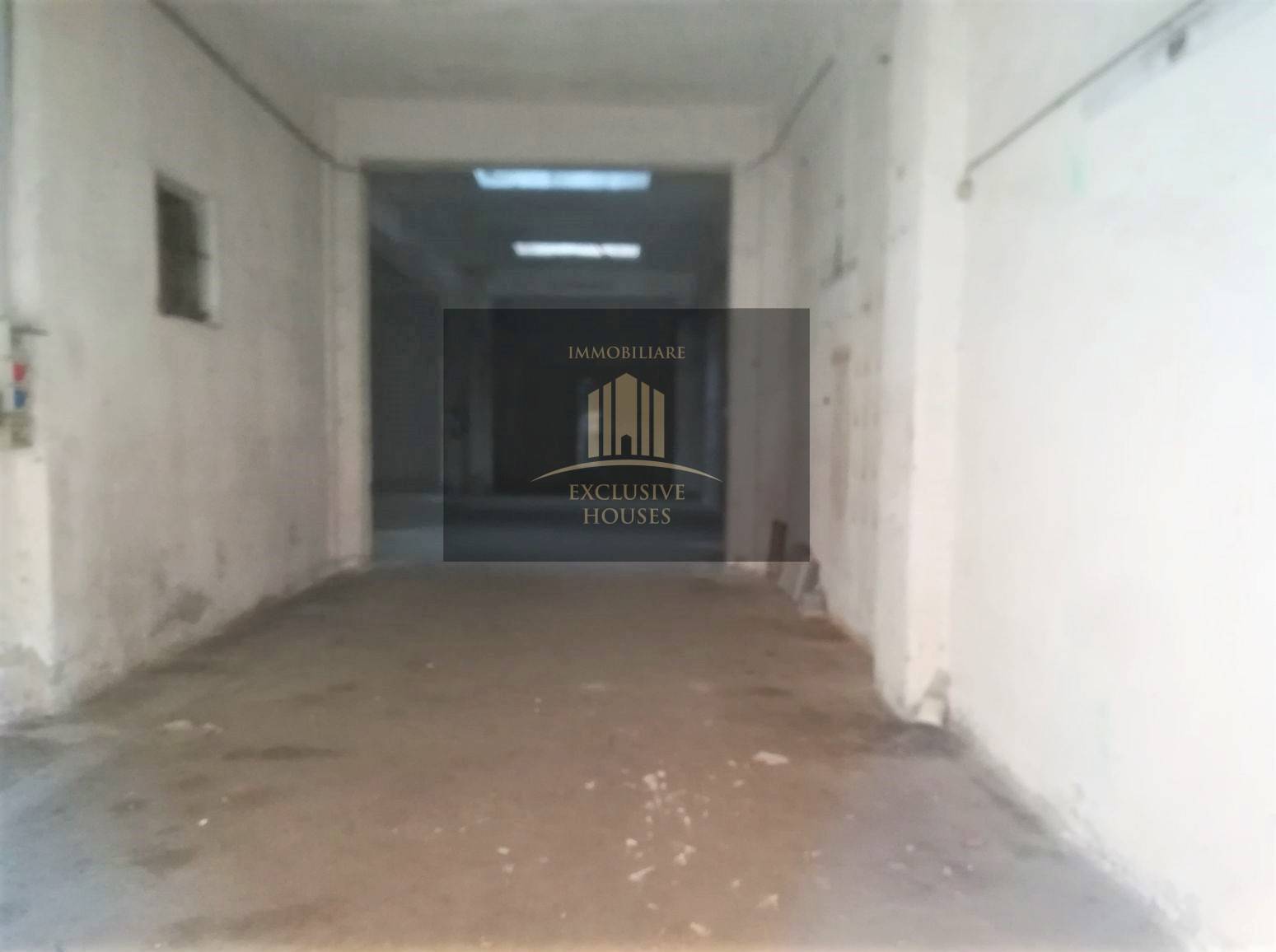 Negozio in affitto a Messina, Centro