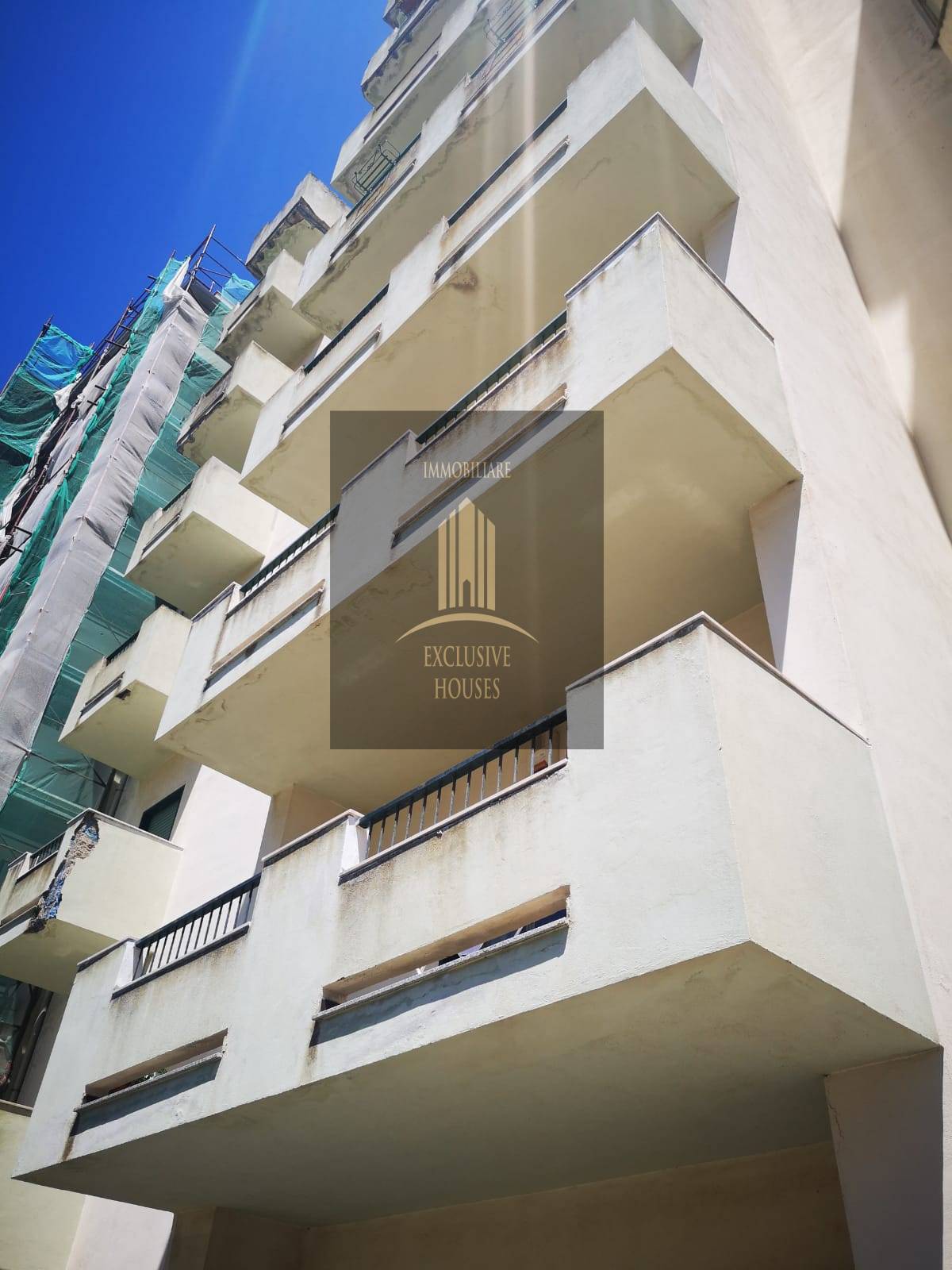 Appartamento in vendita a Messina, Viale Giostra