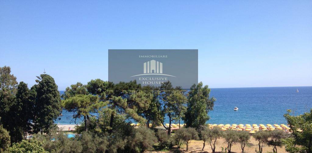 Appartamento in vendita a Giardini-Naxos