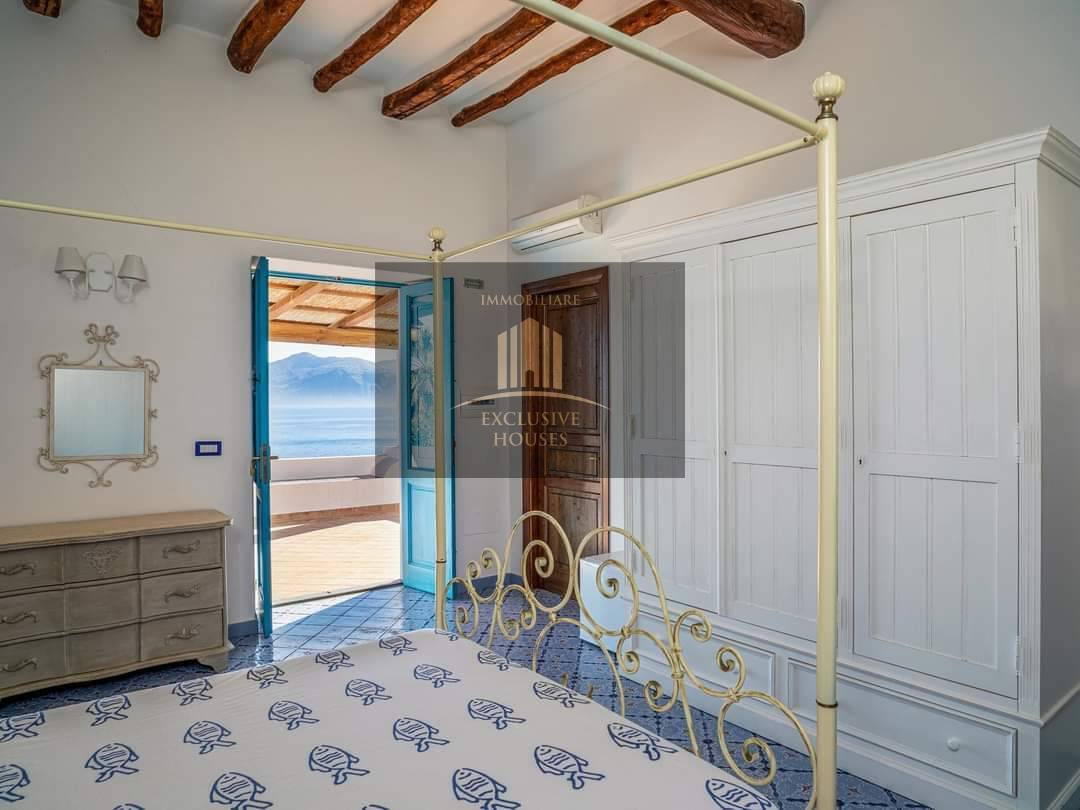 Palazzina/Stabile in vendita a Lipari