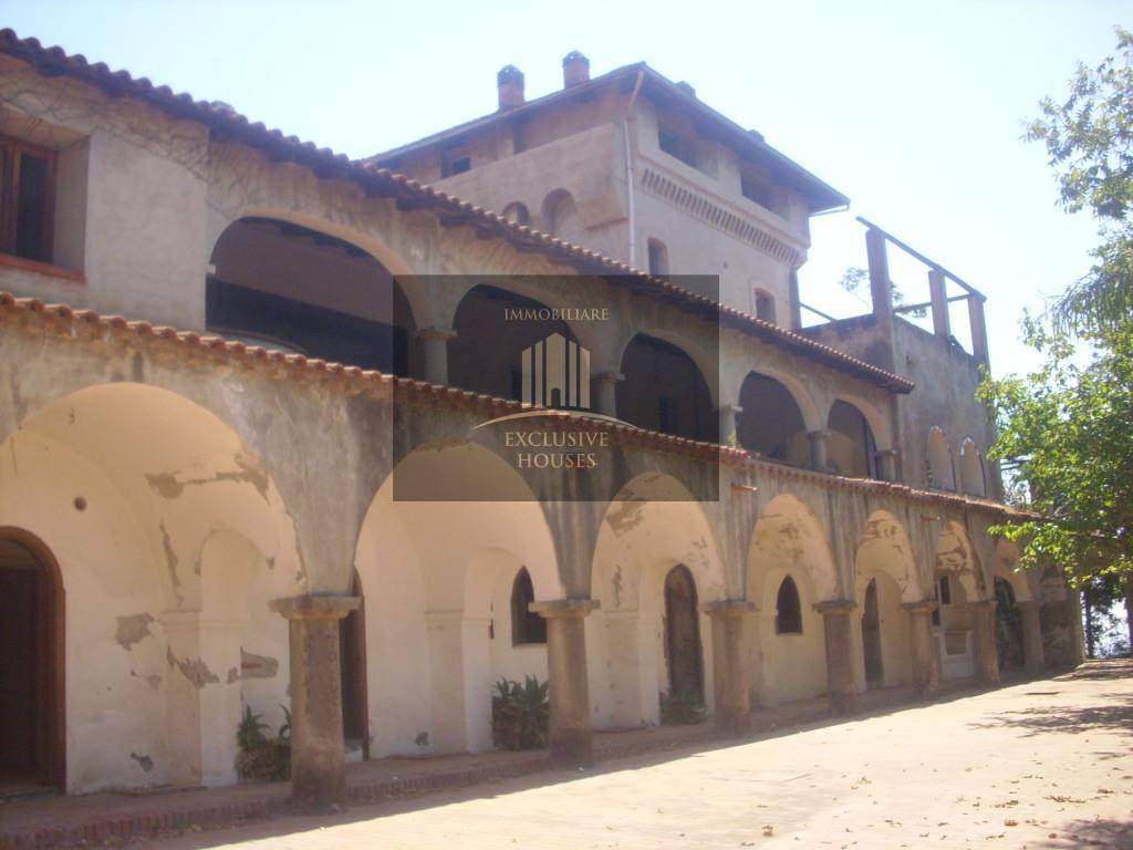 Villa Singola in vendita a Taormina, Trappitello