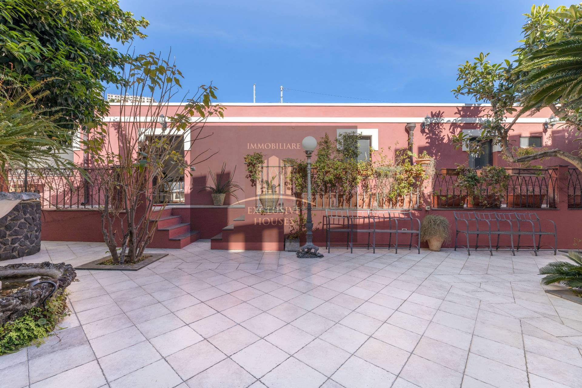 Villa Singola in affitto a Letojanni