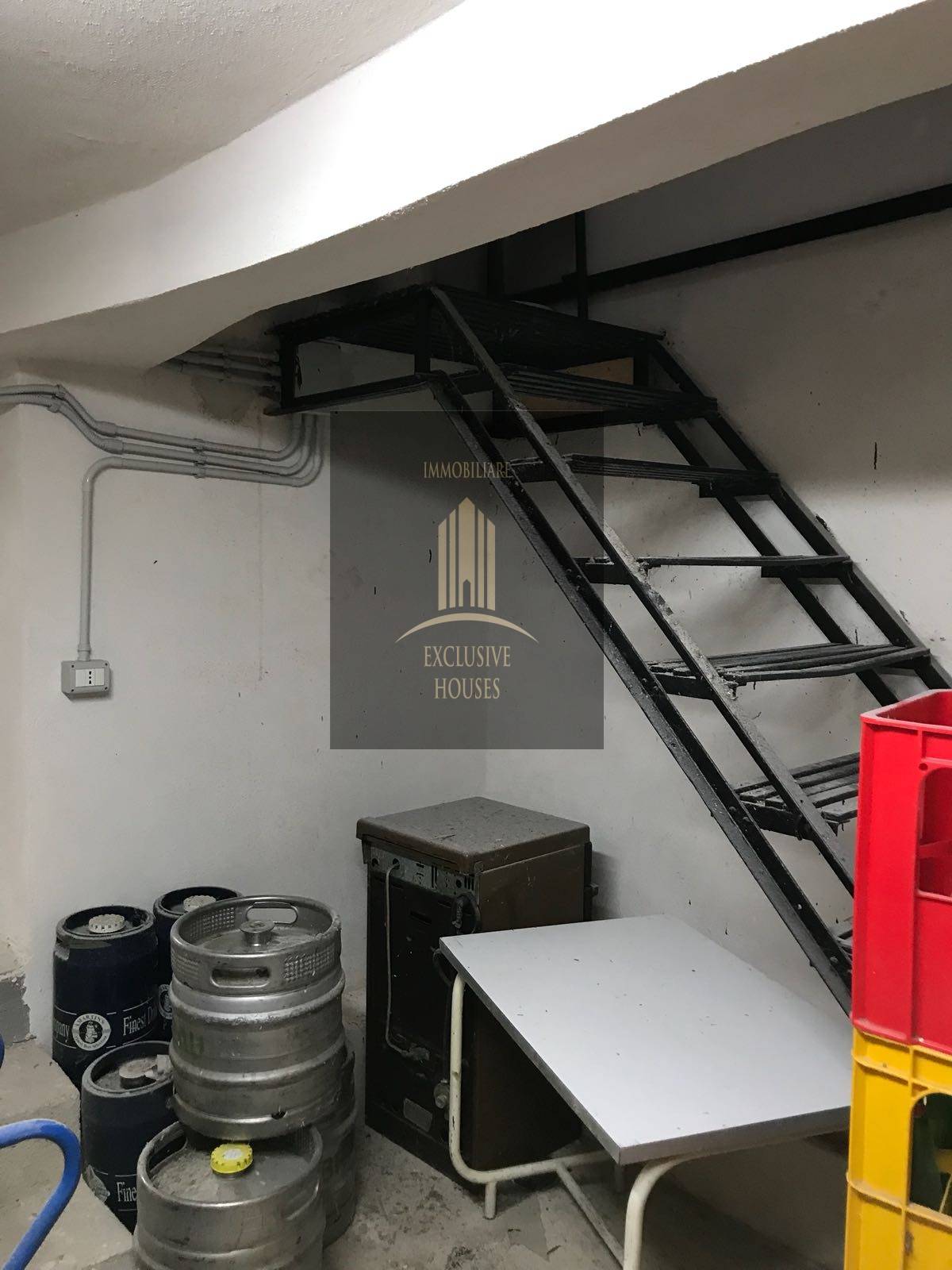 Negozio in affitto a Messina, Centro