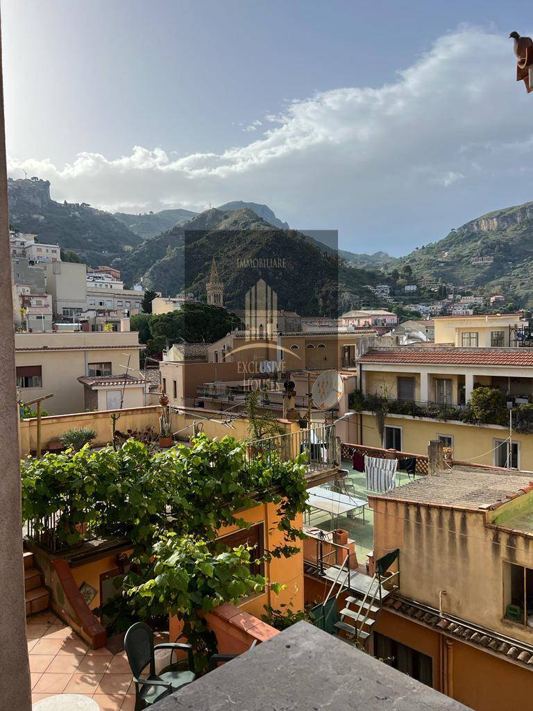 Casa indipendente in vendita a Taormina, Centro