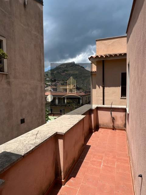 Casa indipendente in vendita a Taormina, Centro