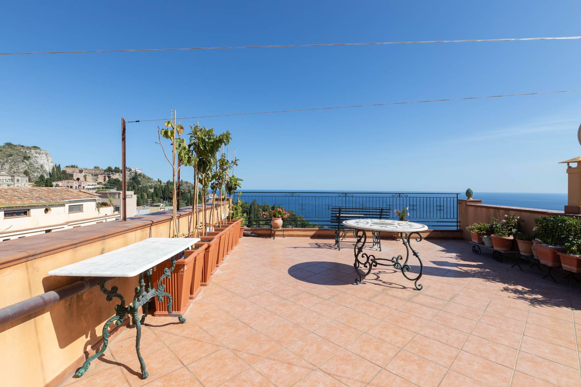 Palazzina/Stabile in vendita a Taormina, Centro