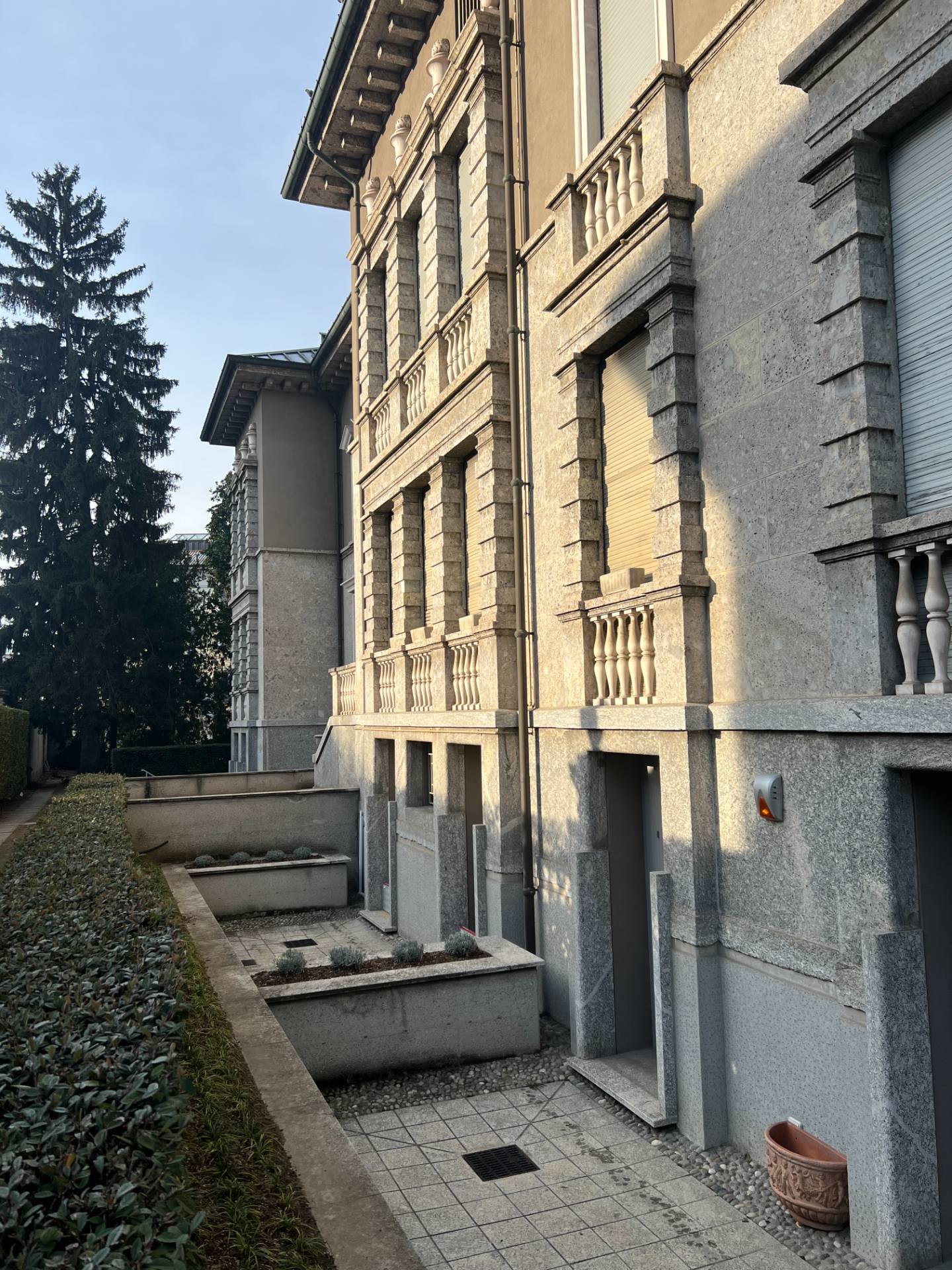 Studio/Ufficio in affitto a Monza, Centro storico