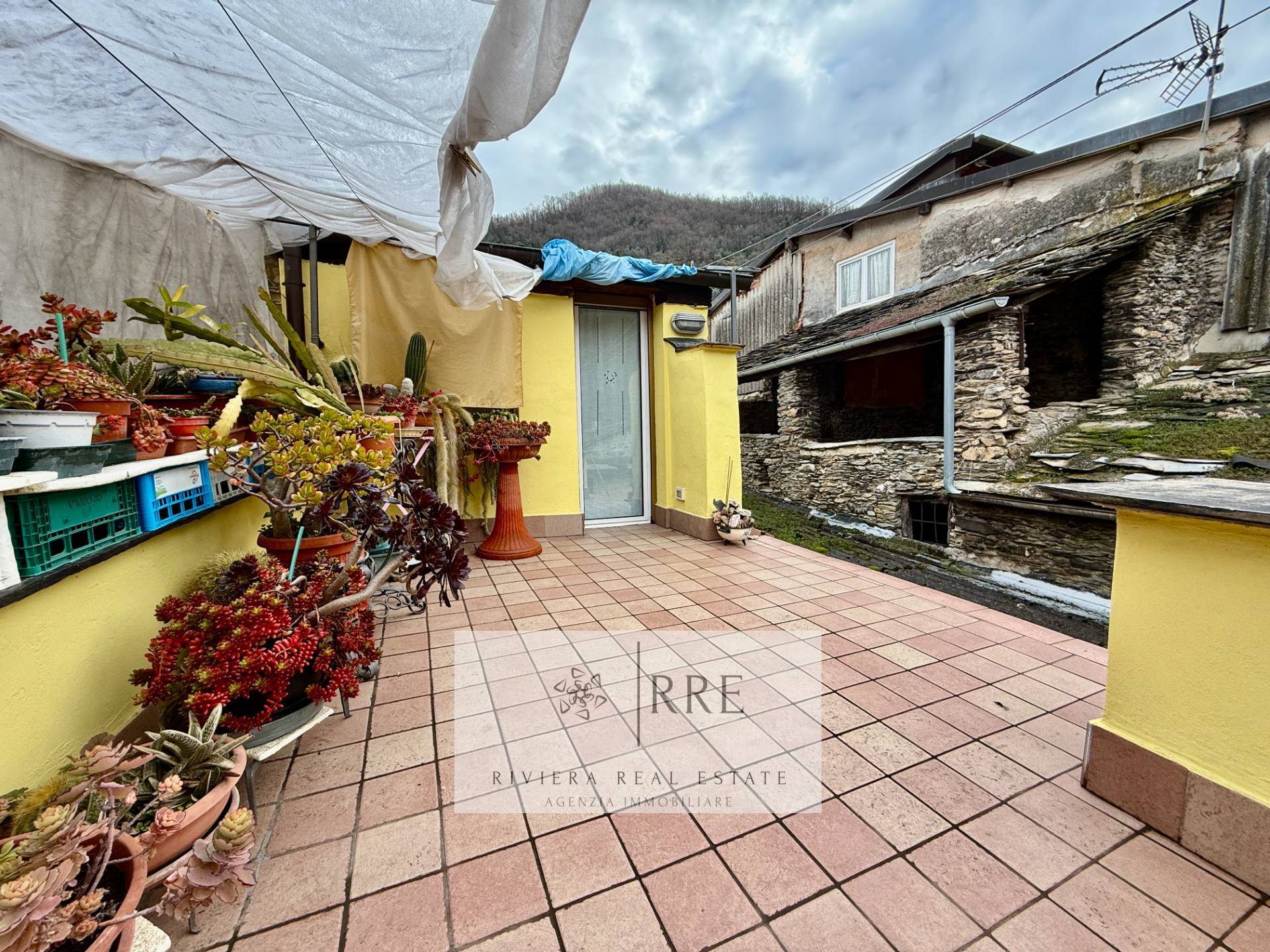 Casa Semindipendente in vendita a Pieve di Teco