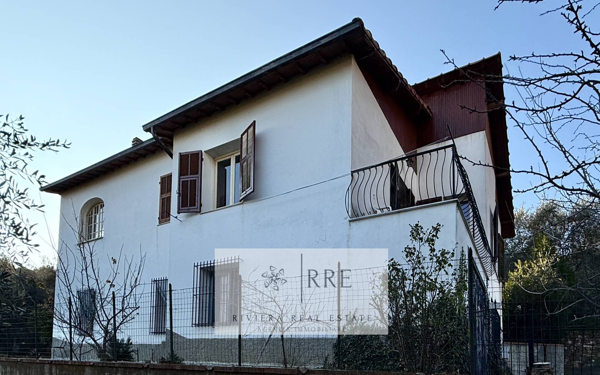 Casa Indipendente in vendita a Imperia, Montegrazie