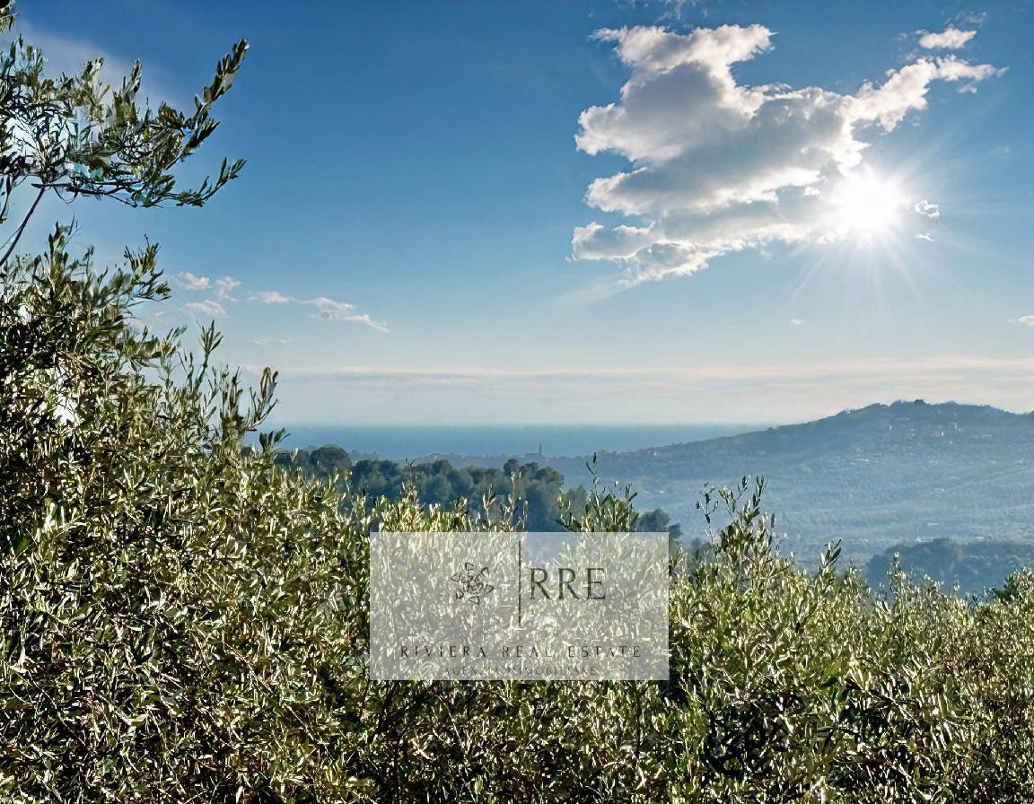 Casa Indipendente in vendita a Imperia, Montegrazie