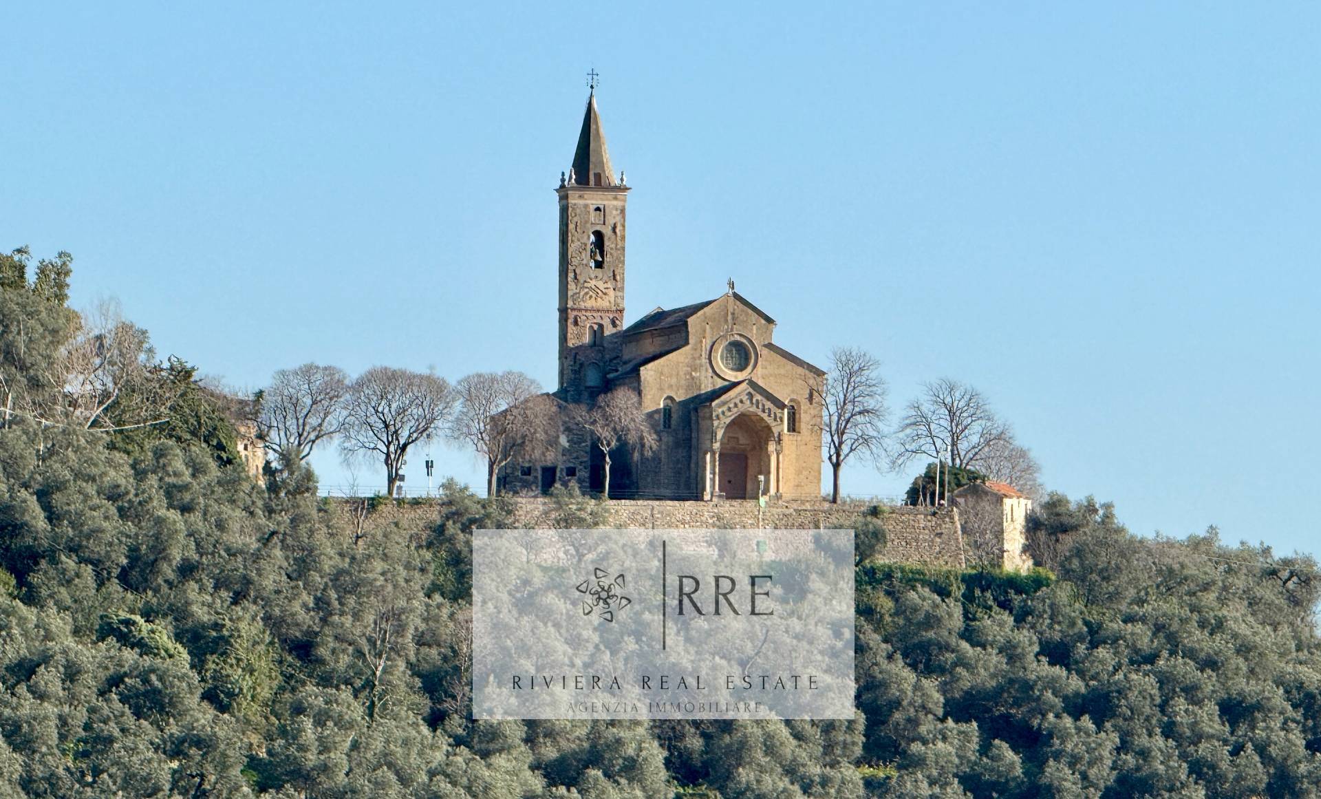 Casa Indipendente in vendita a Imperia, Montegrazie