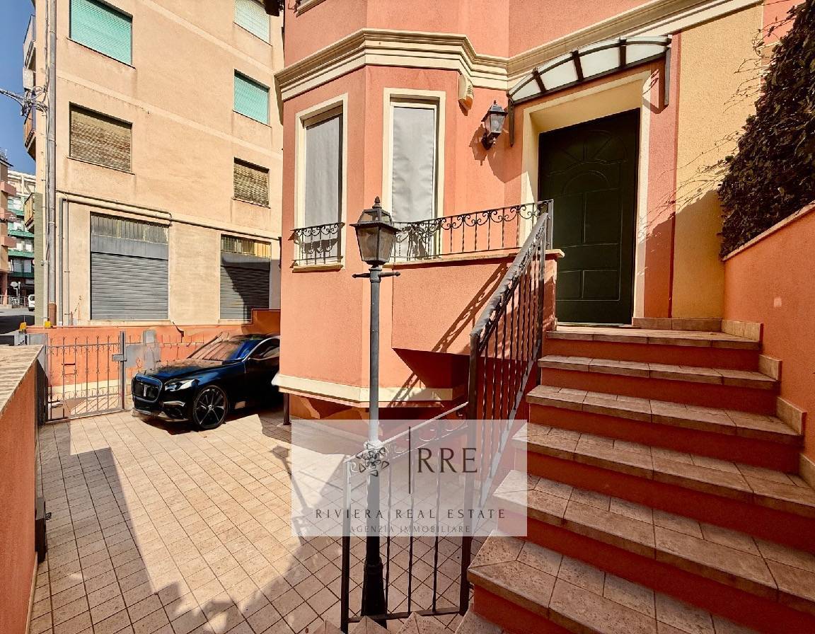 Duplex in vendita a Alassio