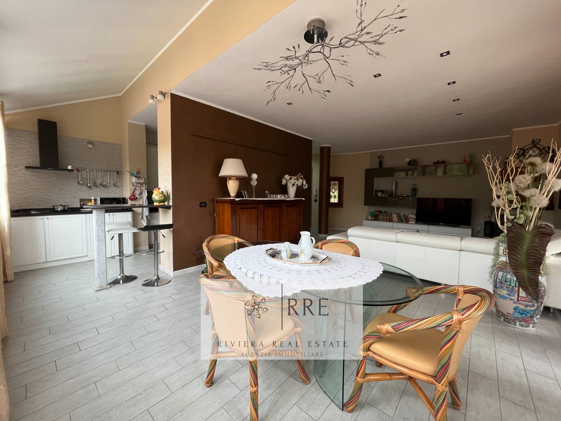 Porzione di villa in vendita a Andora