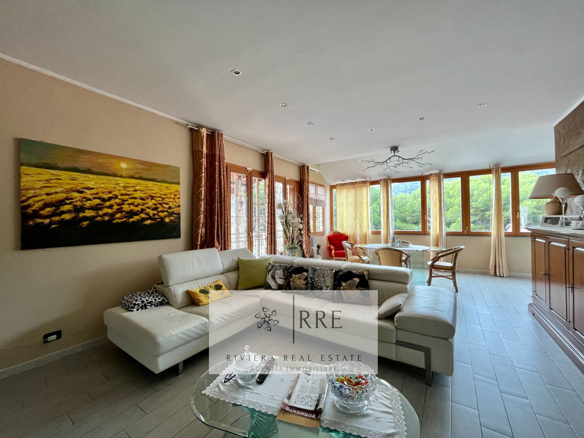 Porzione di villa in vendita a Andora