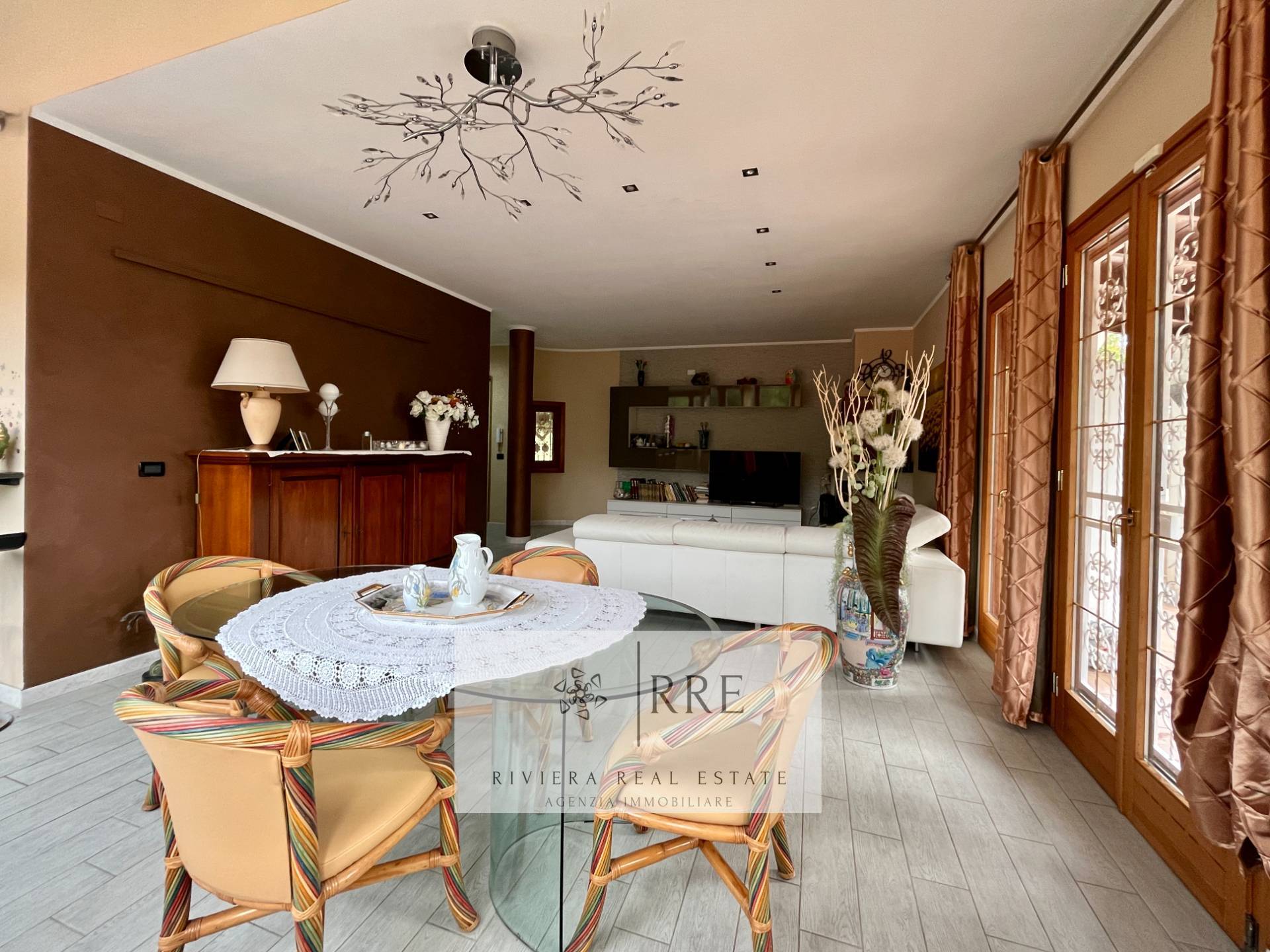 Porzione di villa in vendita a Andora