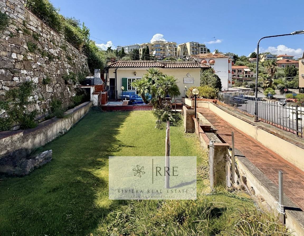 Villa in vendita a Diano Marina