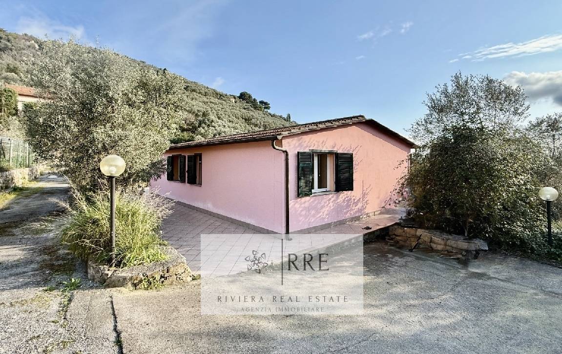 Villa in vendita a Imperia, Oneglia Cascine