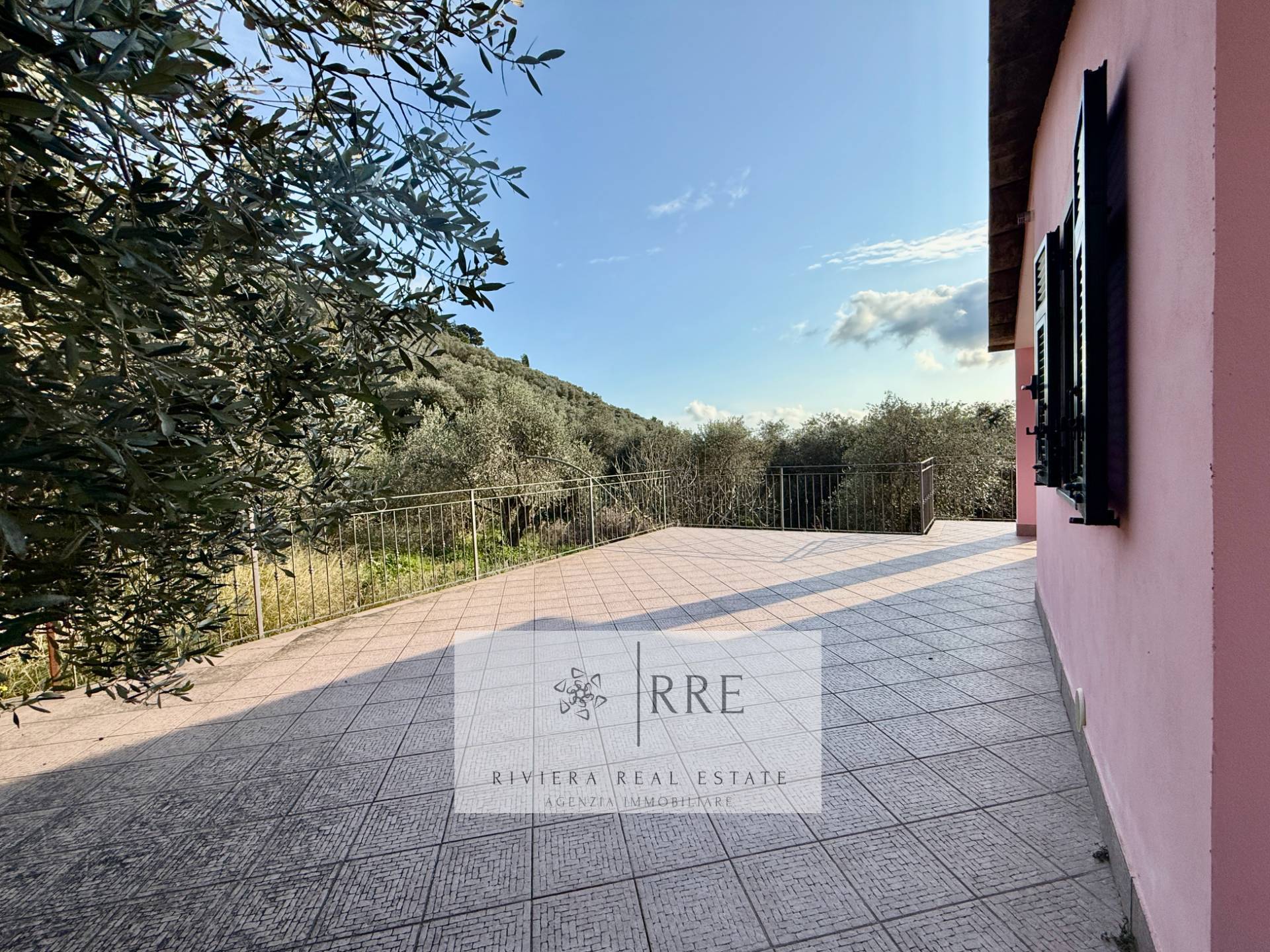 Villa in vendita a Imperia, Oneglia Cascine