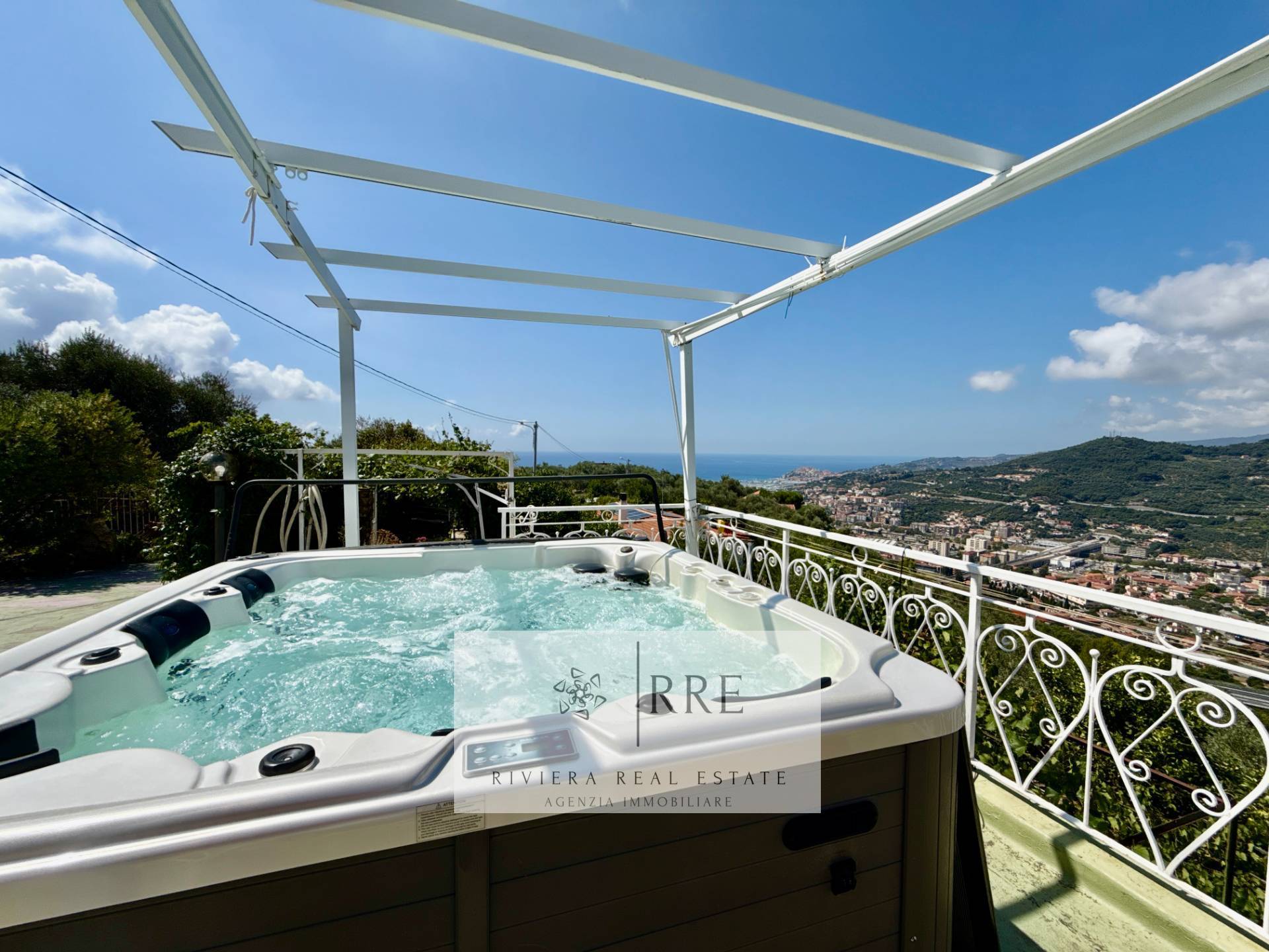 Villa in vendita a Imperia, Oneglia Cascine