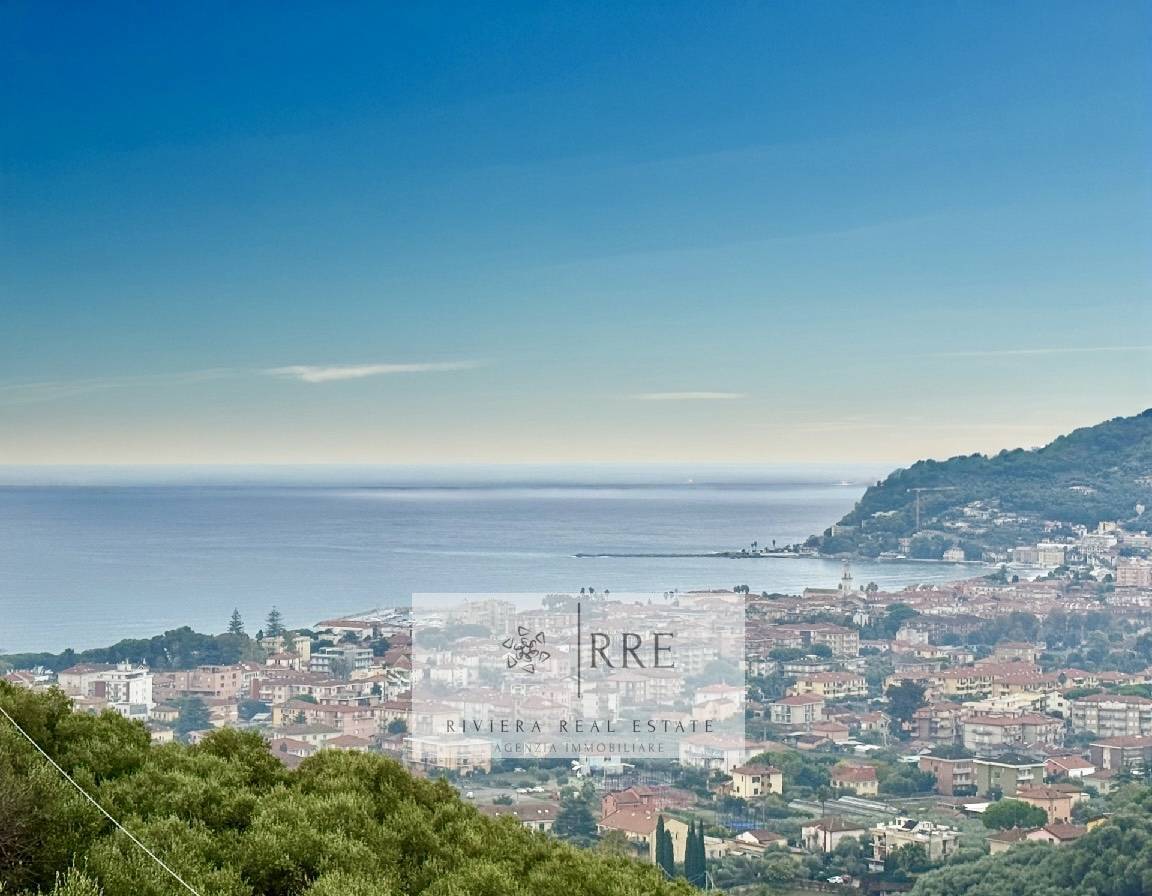 Palazzina indipendente in vendita a Diano Castello