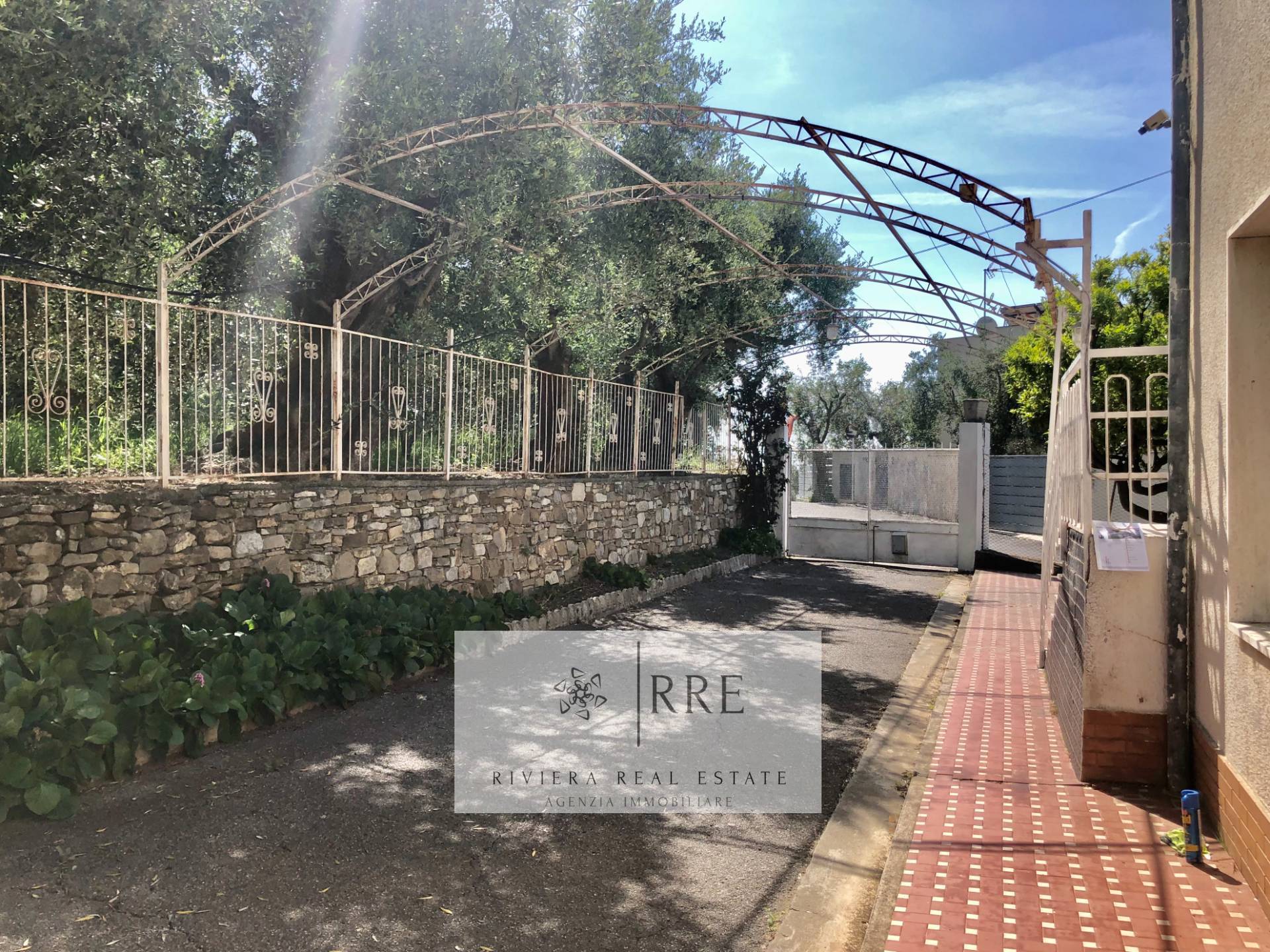 Villa in vendita a Diano Marina