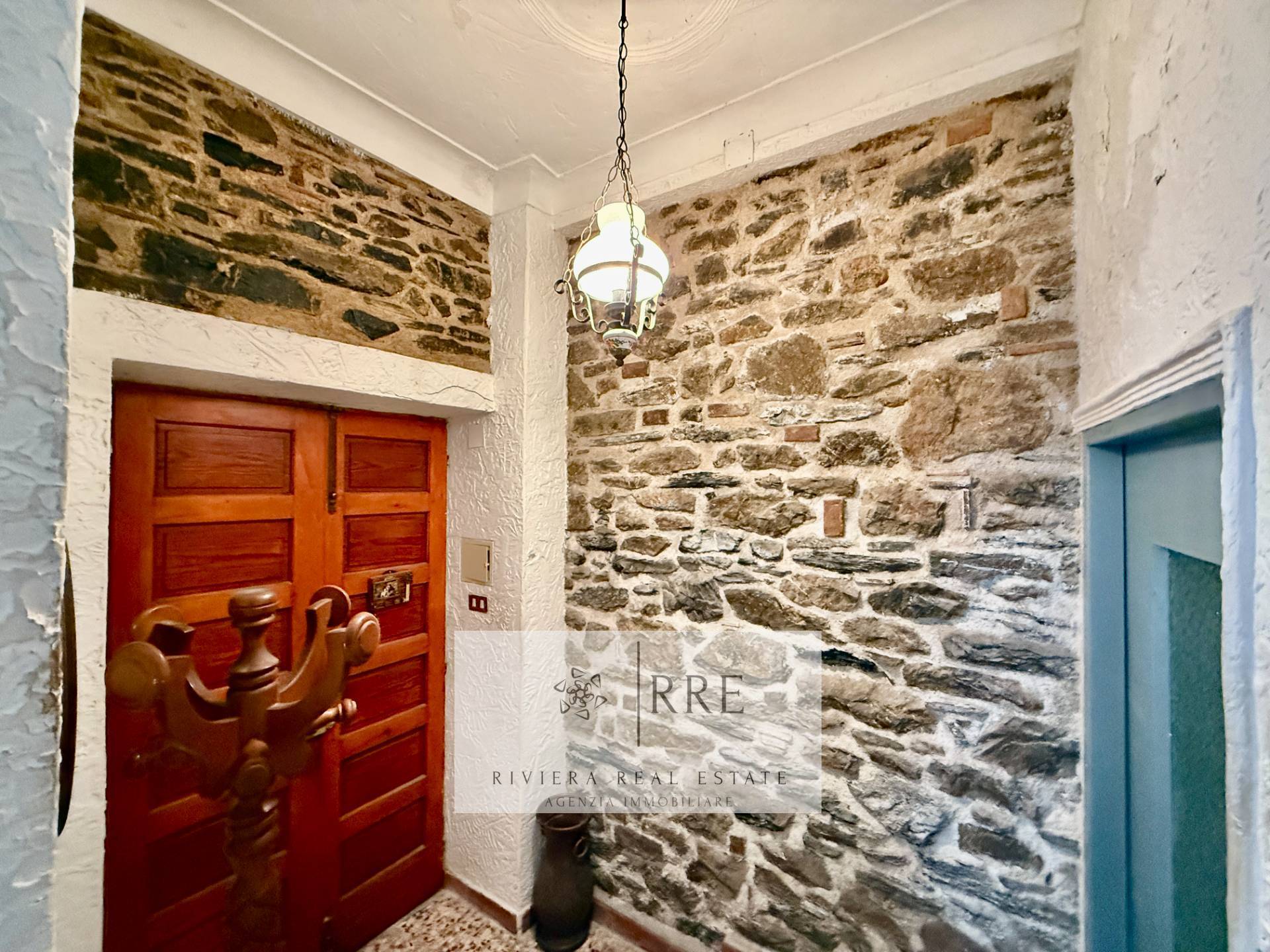 Casa Semindipendente in vendita a Aquila d'Arroscia, Salino