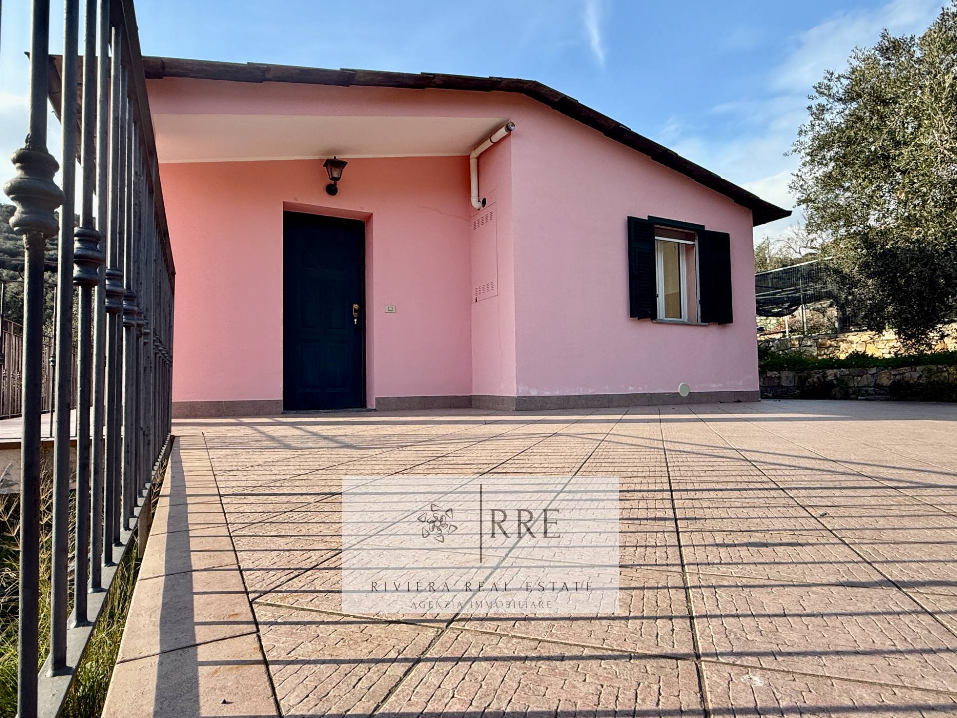 Villa in vendita a Imperia, Oneglia Cascine