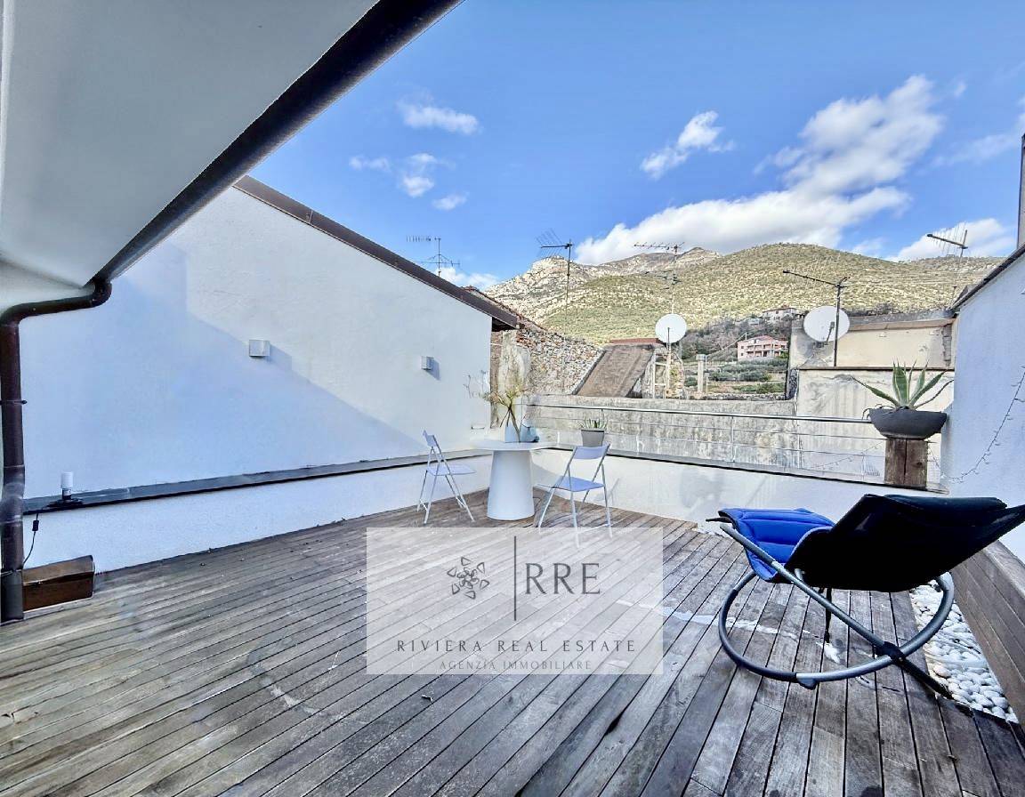 Casa Semindipendente in vendita a Toirano