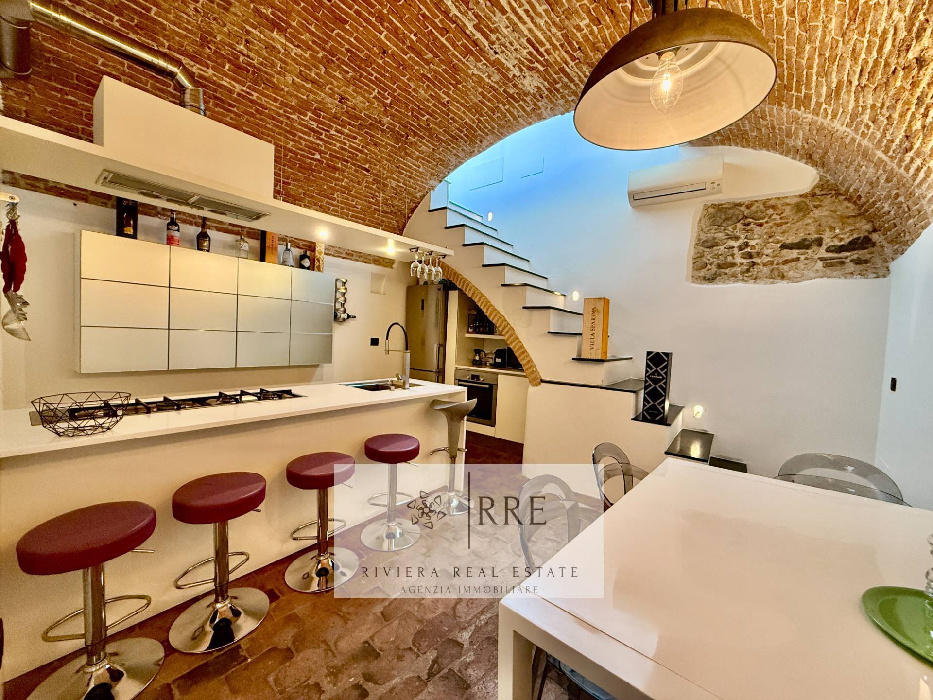 Casa Semindipendente in vendita a Toirano