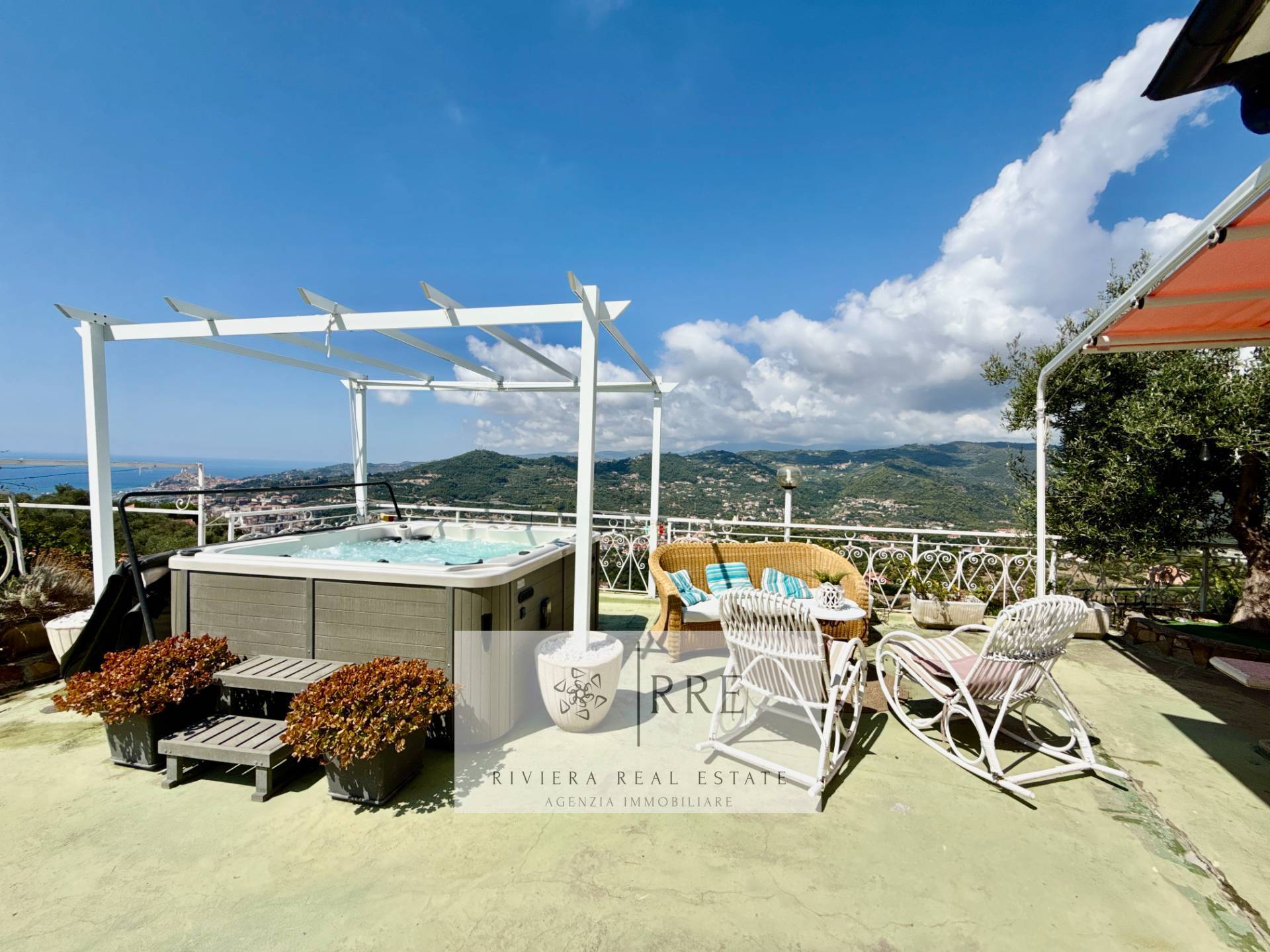 Villa in vendita a Imperia, Oneglia Cascine