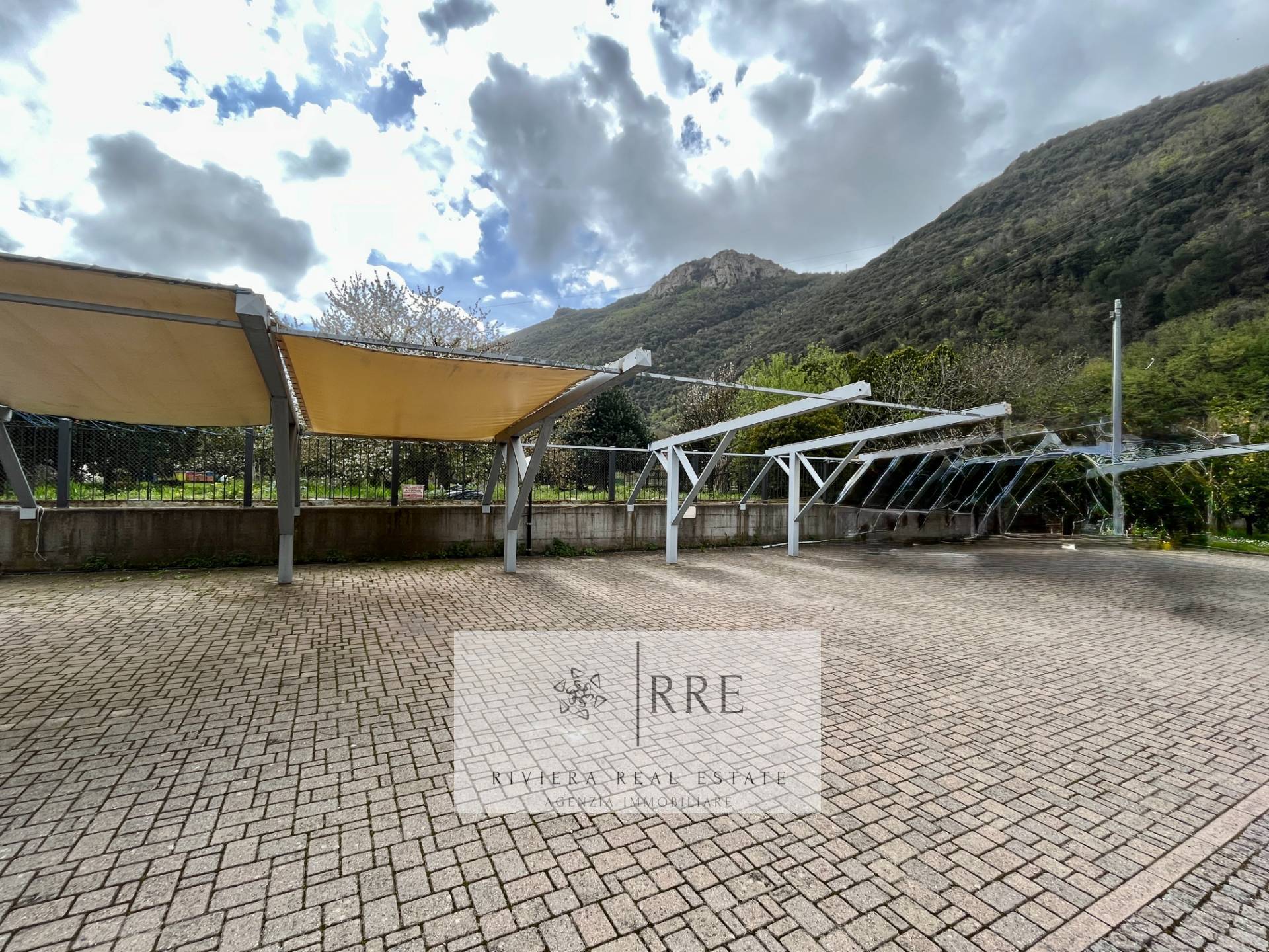 Trilocale in vendita a Finale Ligure, Finalborgo