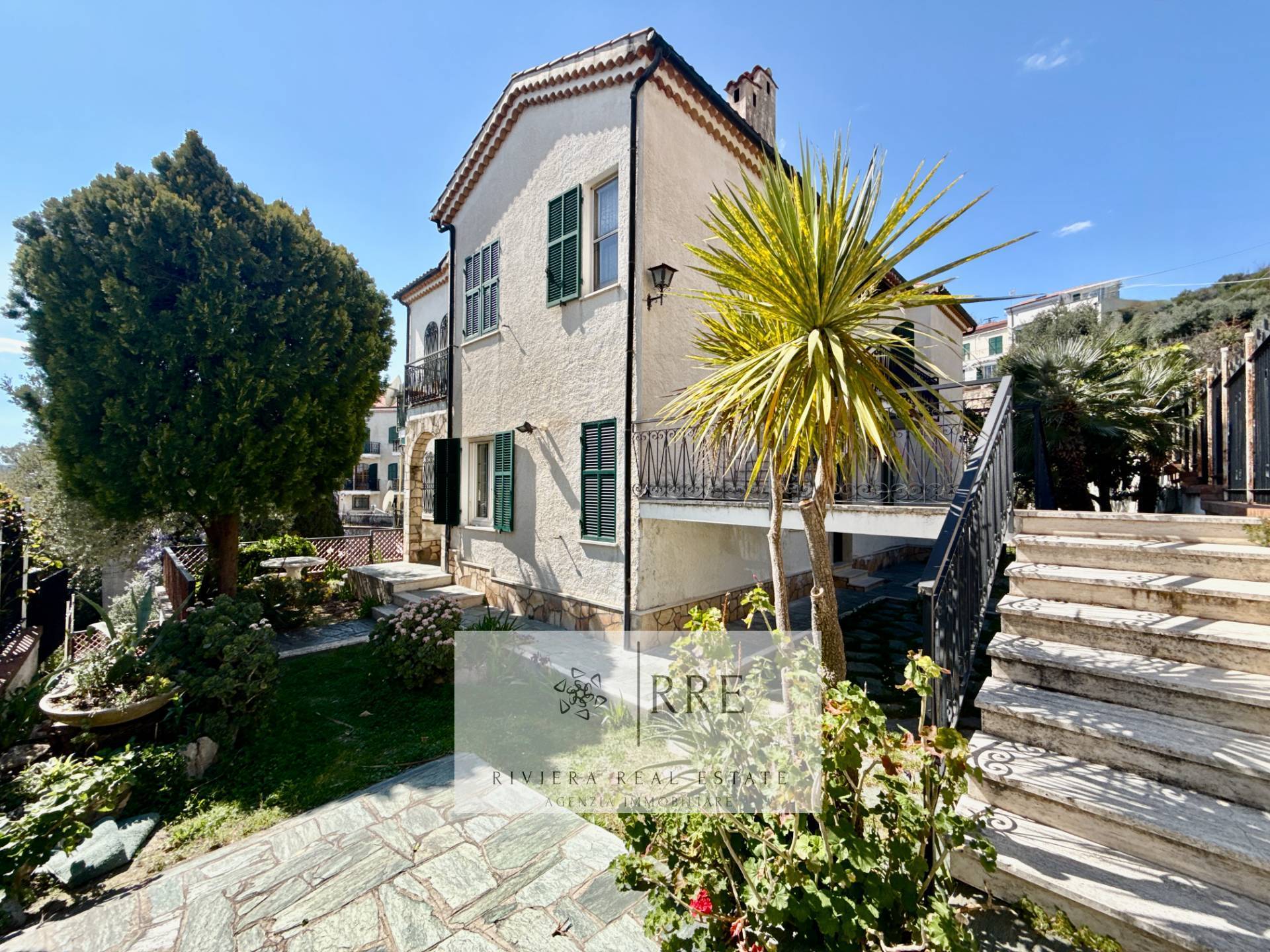 Villa in vendita a Pietra Ligure