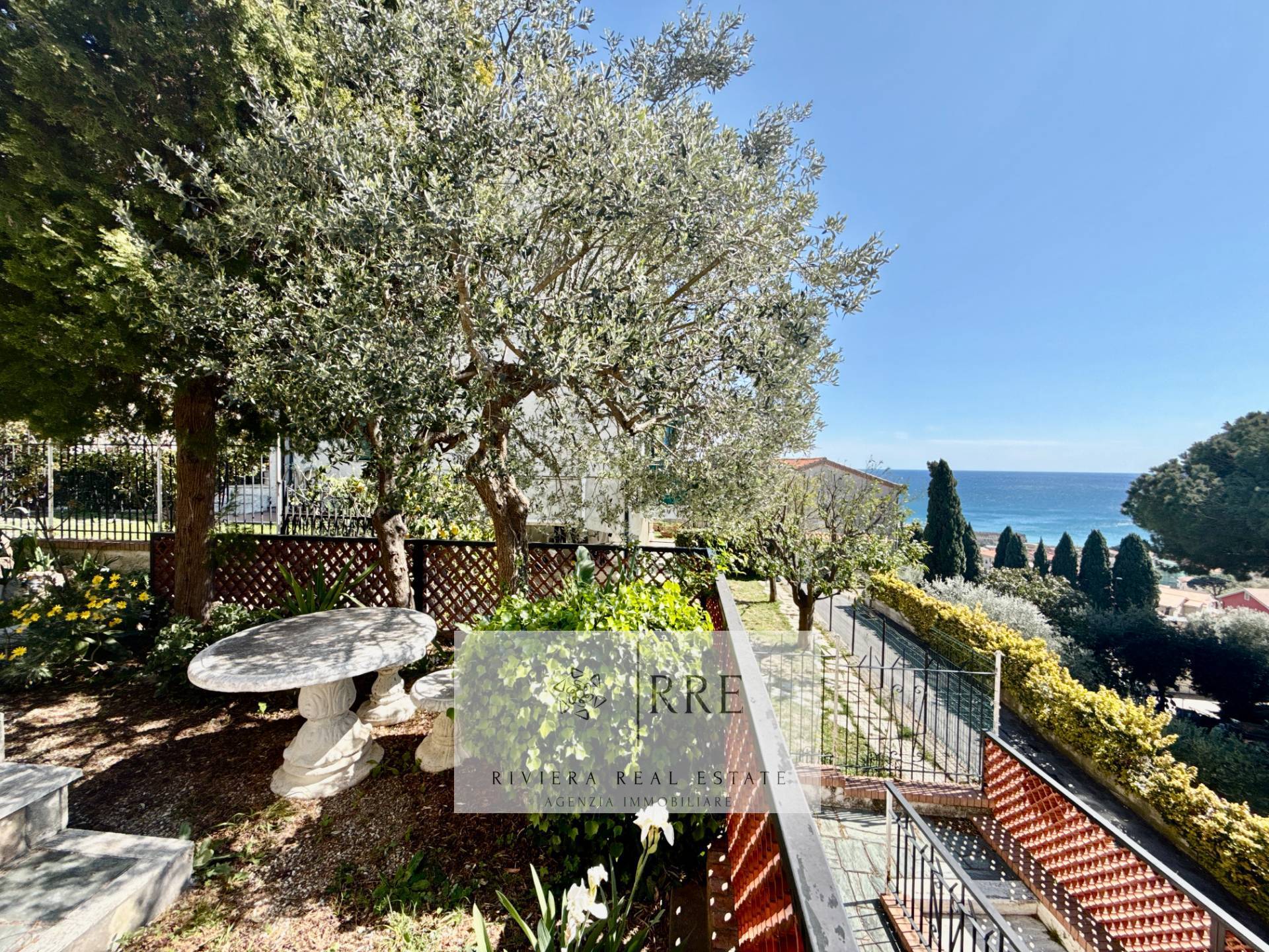 Villa in vendita a Pietra Ligure