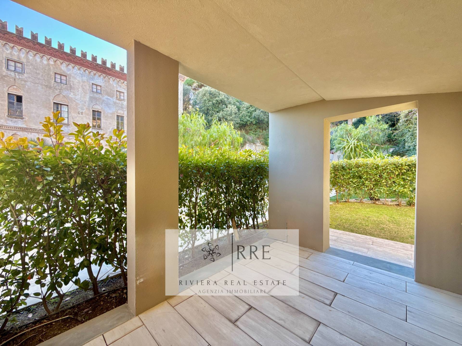 Bilocale con giardino in vendita a Borghetto Santo Spirito