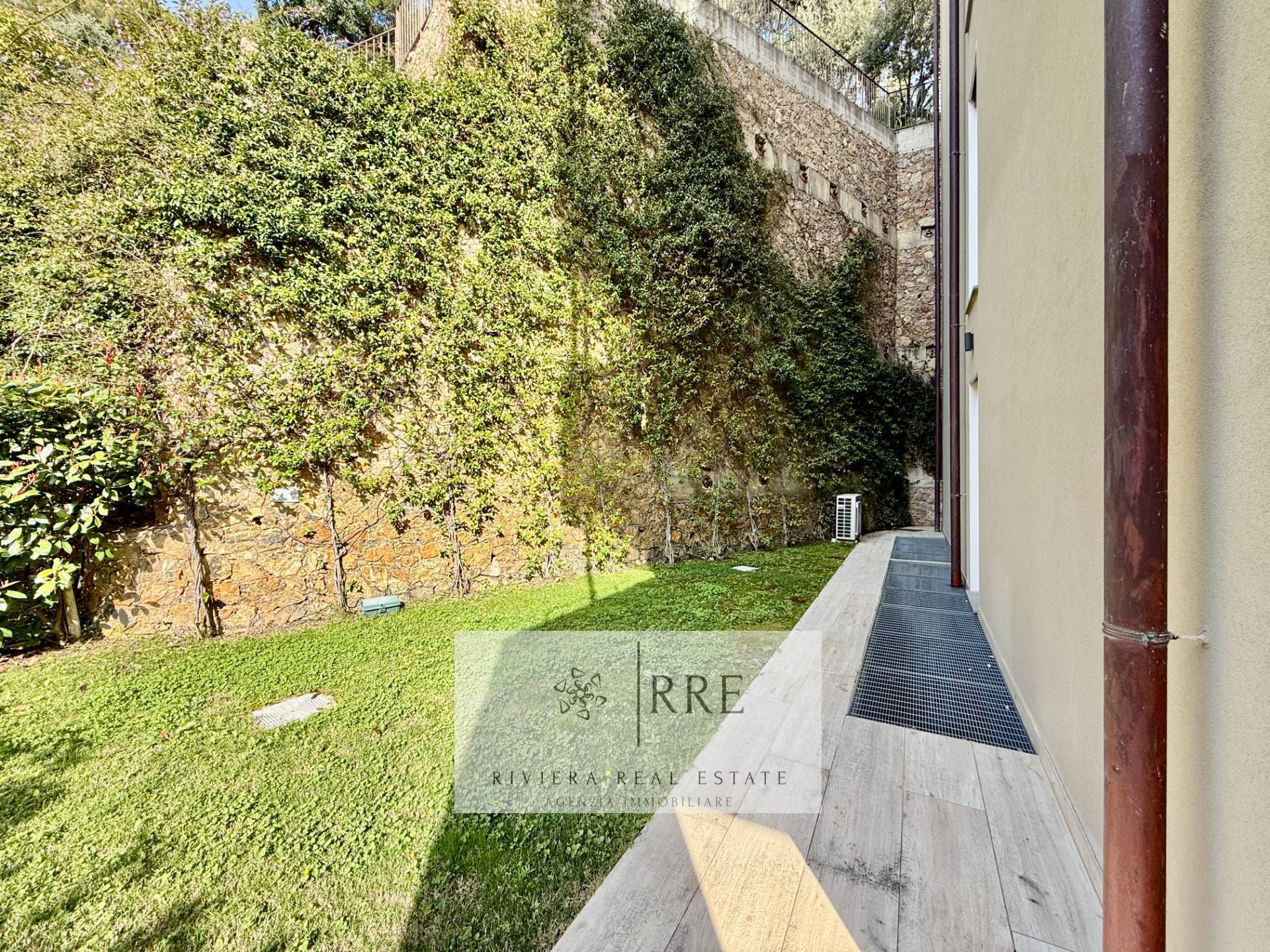 Bilocale con giardino in vendita a Borghetto Santo Spirito